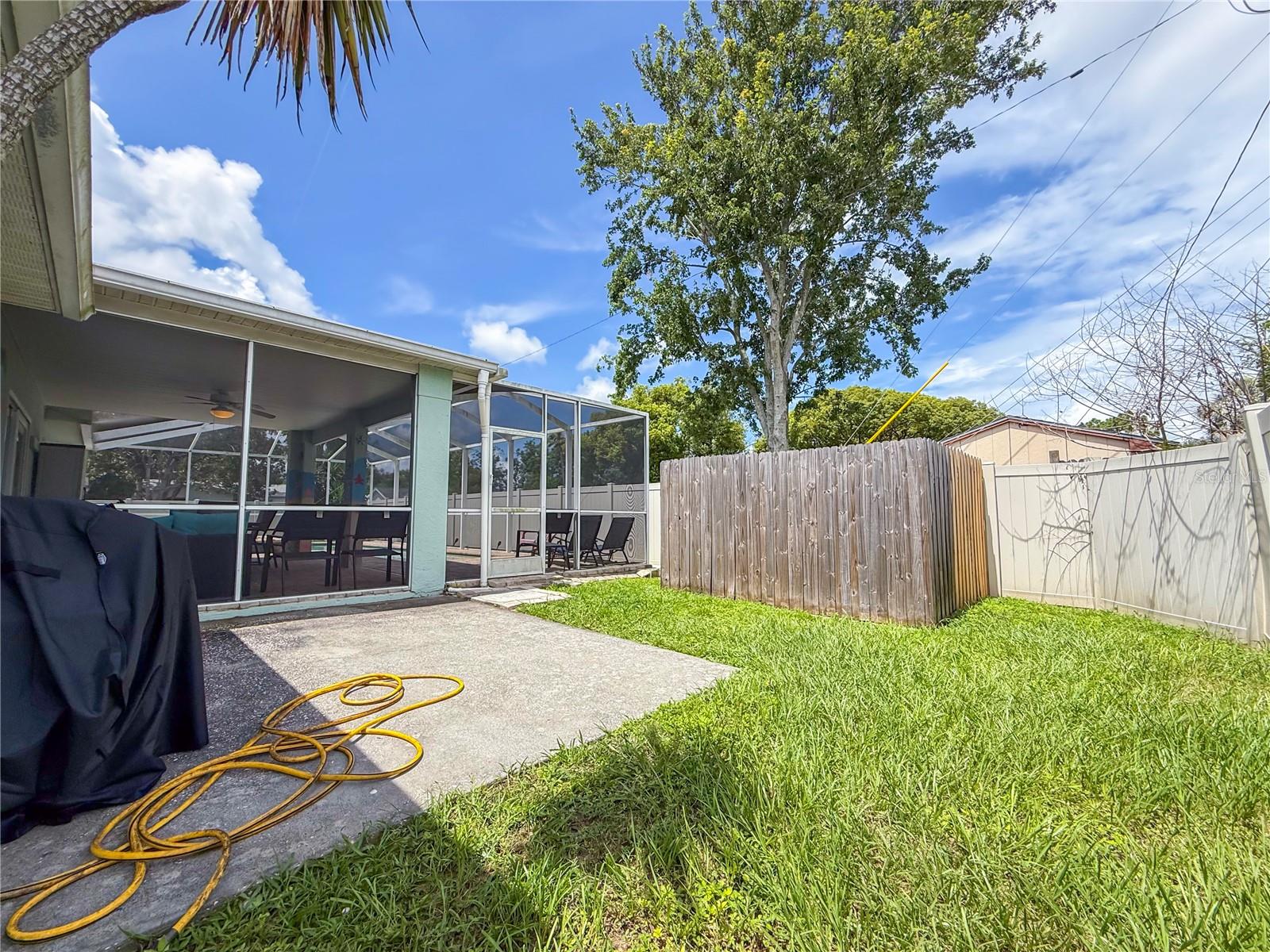 29708 69TH ST N, CLEARWATER, FL — photo 42