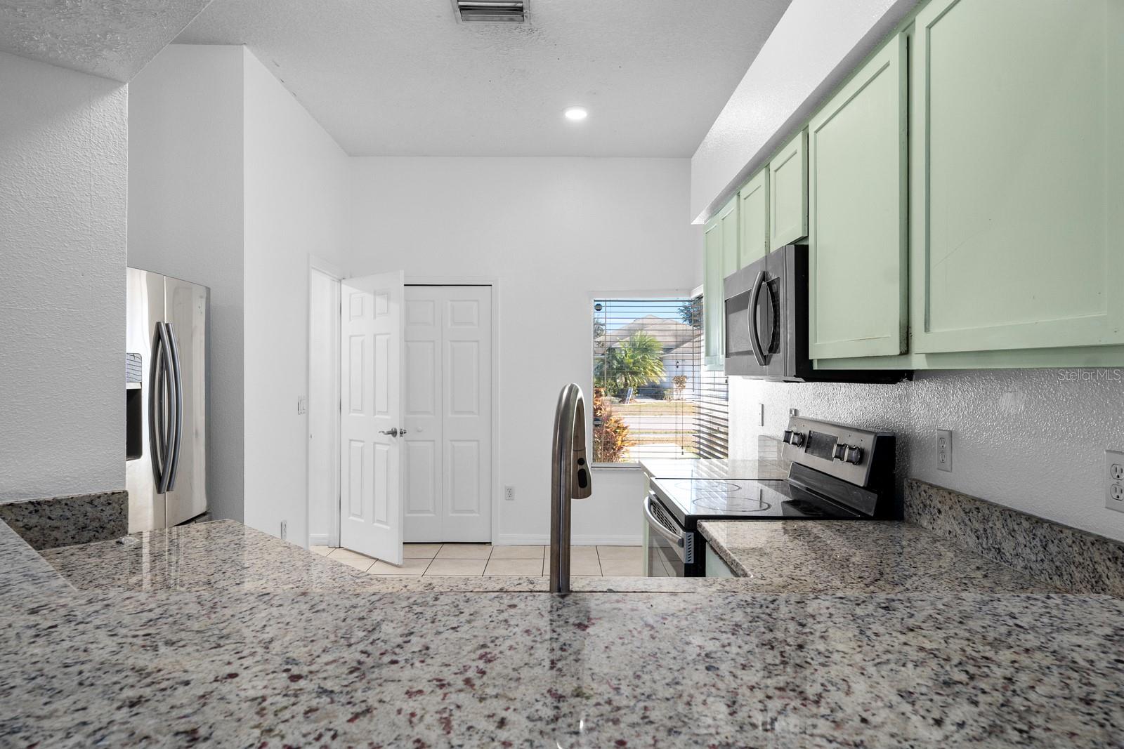 3609 TRAPNELL GROVE LOOP, PLANT CITY, FL — photo 12