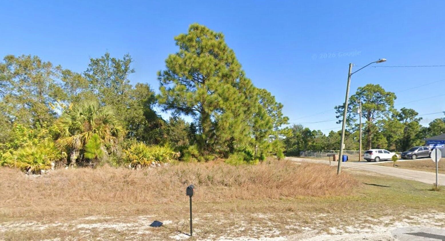 885 MILWAUKEE BLVD, LEHIGH ACRES, FL — photo 2