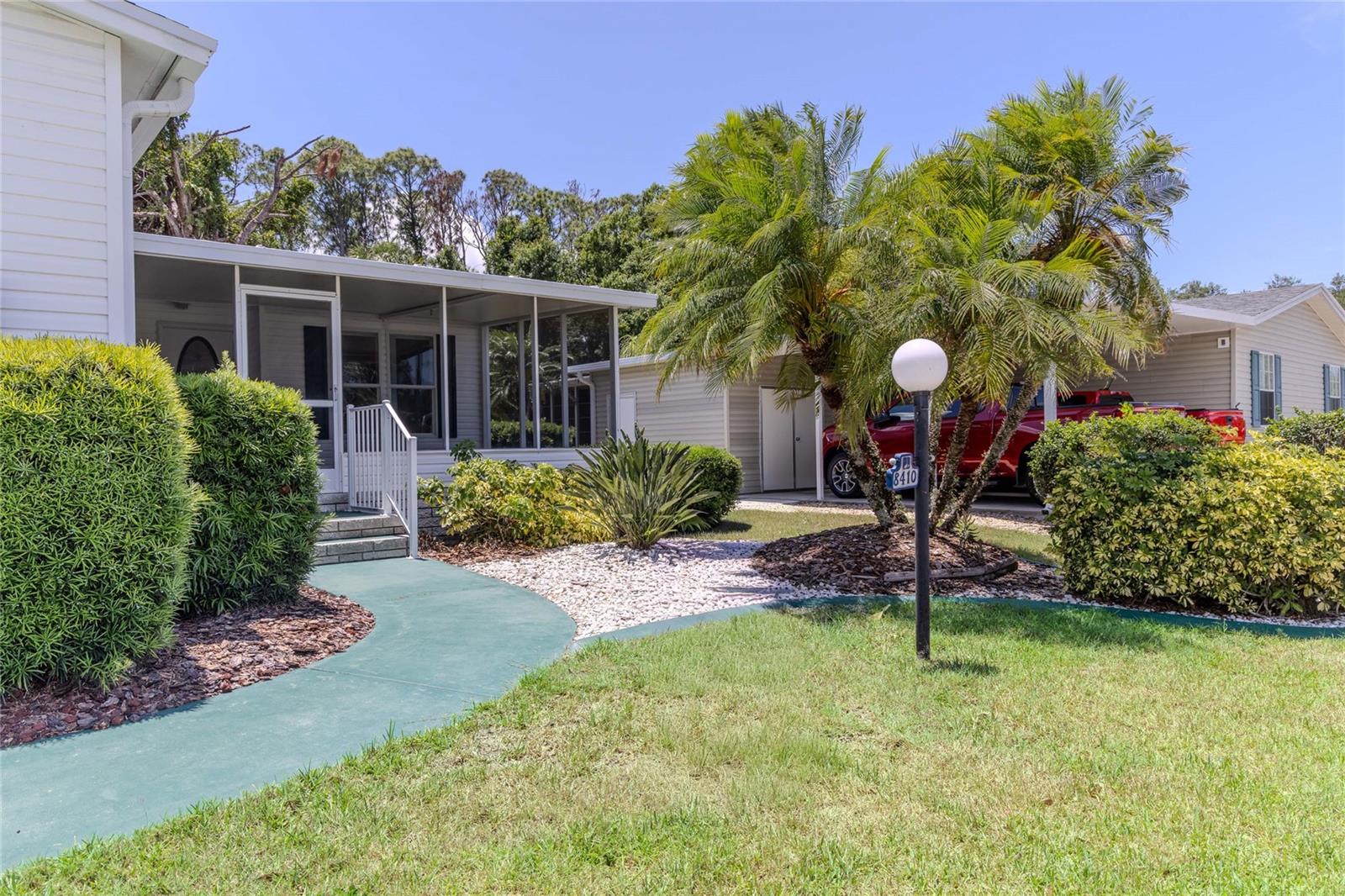 8410 CASTLE GARDEN RD, PALMETTO, FL — photo 2