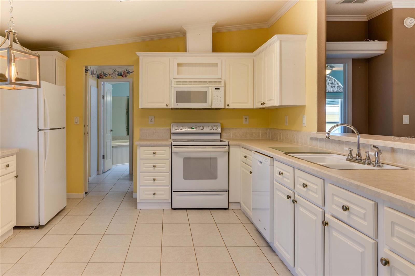8410 CASTLE GARDEN RD, PALMETTO, FL — photo 7