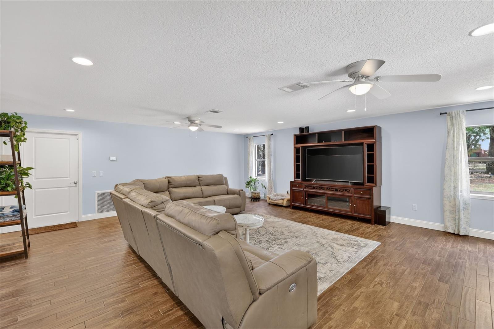11241 EM EN EL GROVE RD, LEESBURG, FL — photo 61