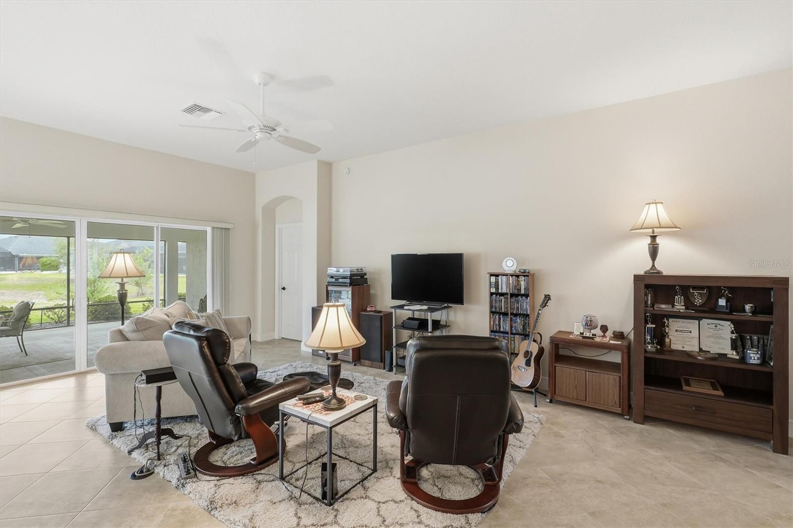 5819 WHITE IBIS RUN, THE VILLAGES, FL — photo 13