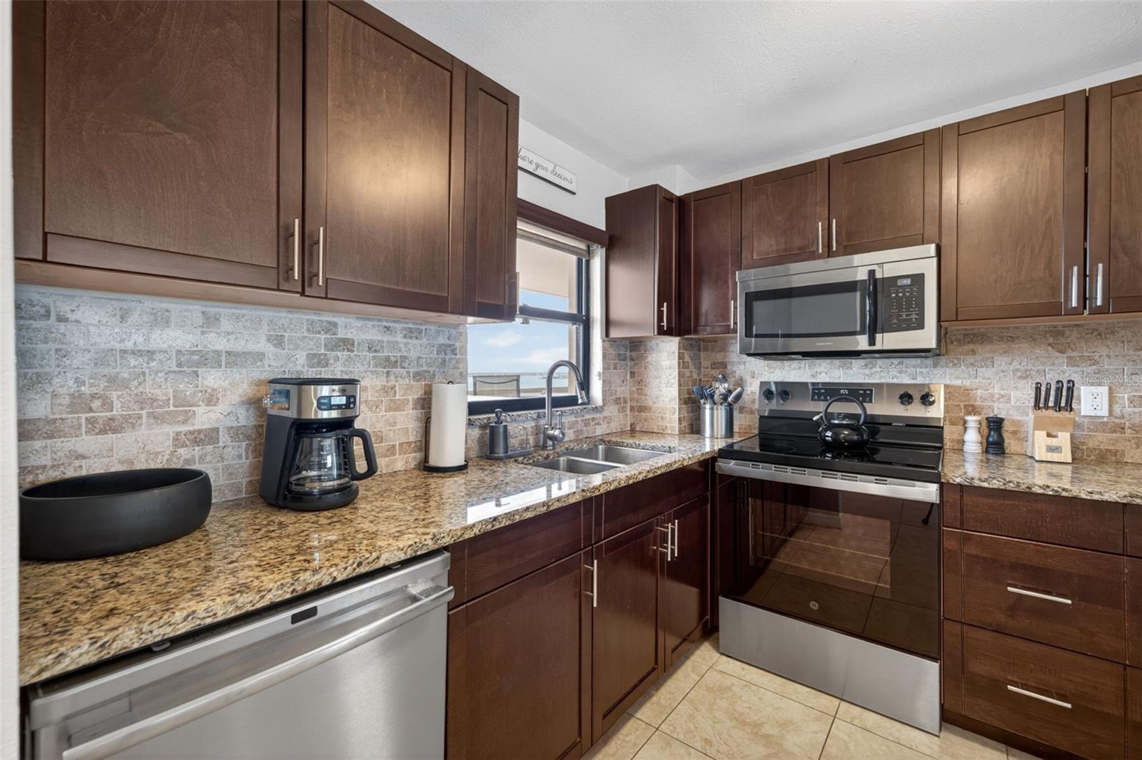 1270 GULF BLVD #1007, CLEARWATER BEACH, FL — photo 7
