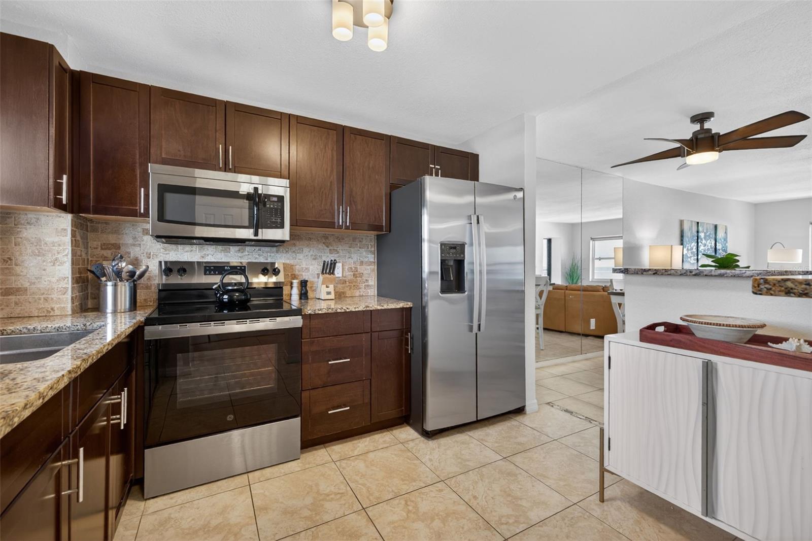 1270 GULF BLVD #1007, CLEARWATER BEACH, FL — photo 8