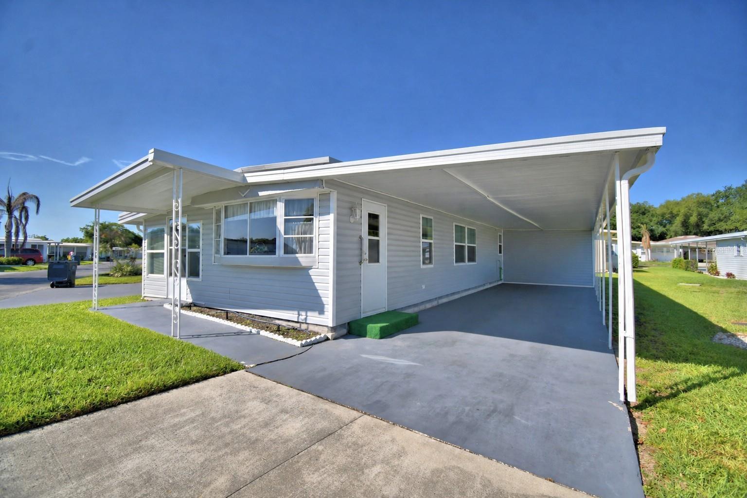 117 HOLIDAY LN, AUBURNDALE, FL — photo 2