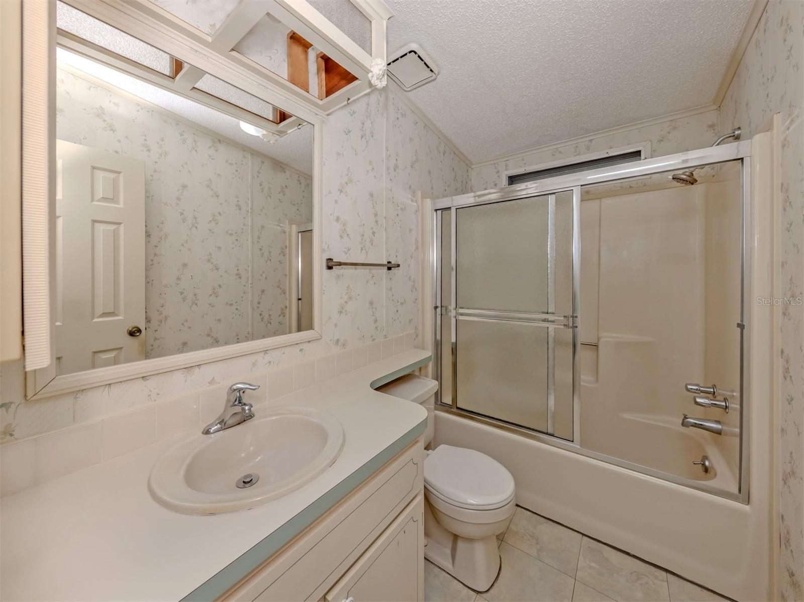 592 PORTSIDE DR, NORTH PORT, FL — photo 24