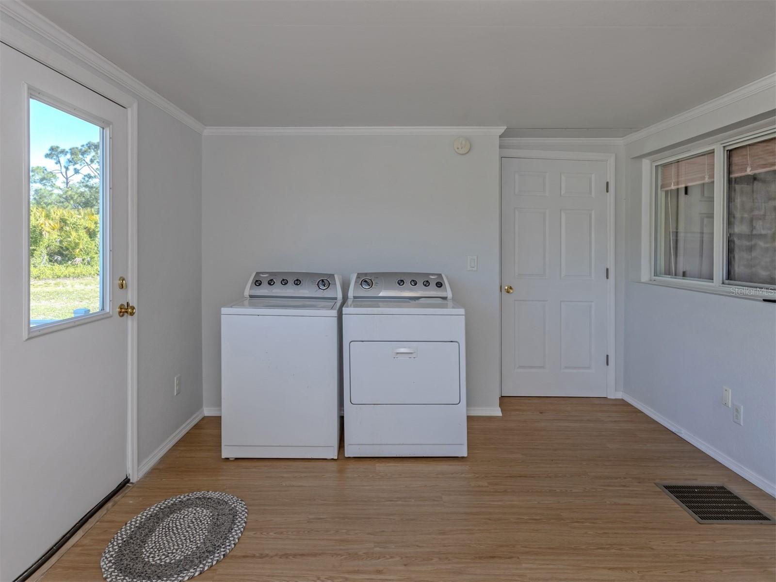 592 PORTSIDE DR, NORTH PORT, FL — photo 26