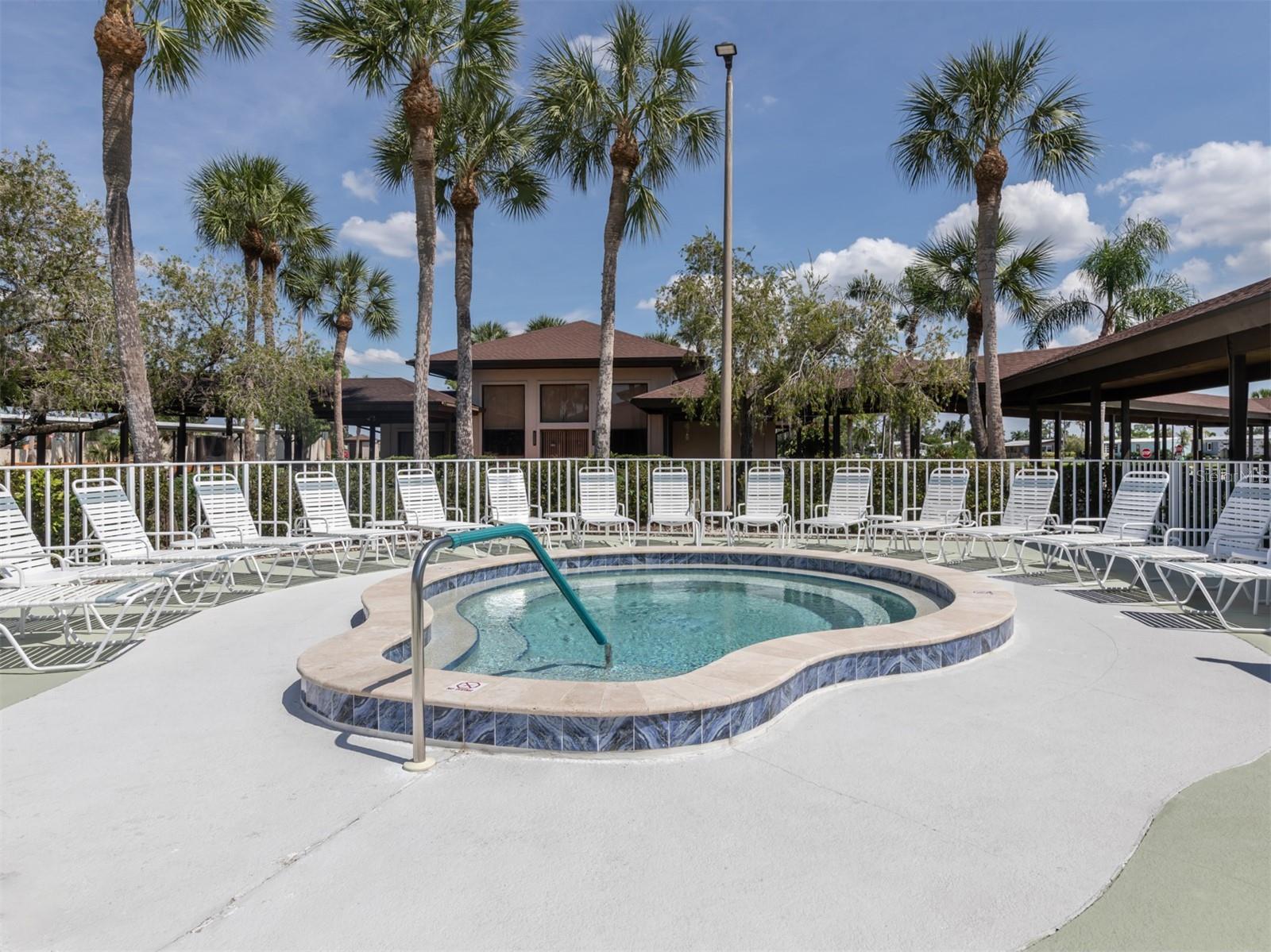 592 PORTSIDE DR, NORTH PORT, FL — photo 38
