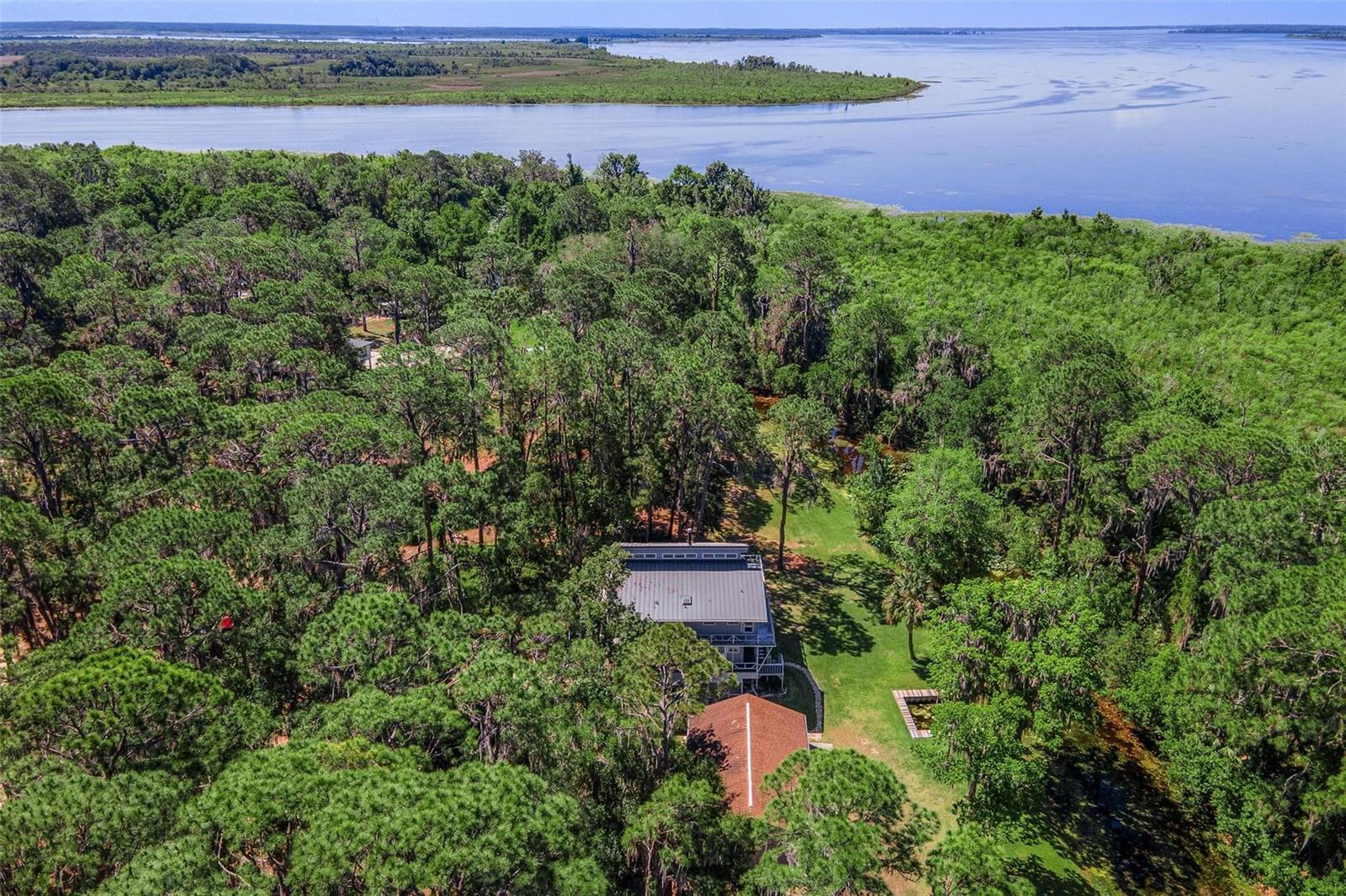 7373 CIRCLE DR, LADY LAKE, FL — photo 4