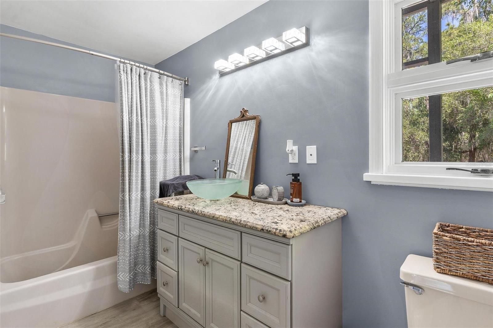 7373 CIRCLE DR, LADY LAKE, FL — photo 41