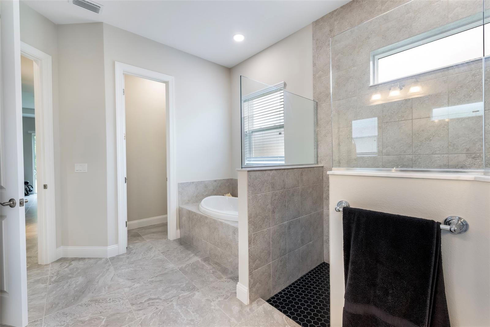 5 LAKESIDE PL E, PALM COAST, FL — photo 29