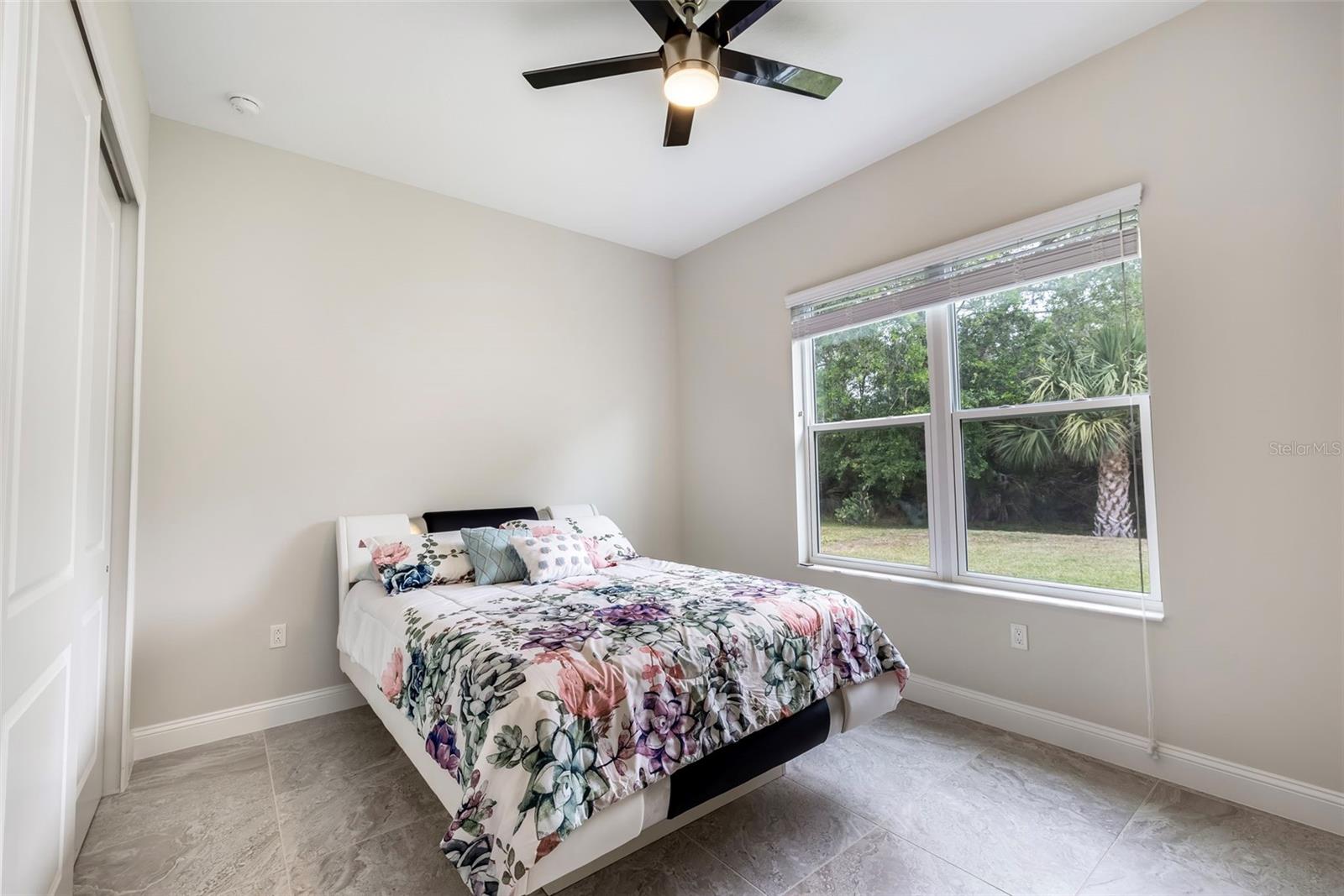 5 LAKESIDE PL E, PALM COAST, FL — photo 41