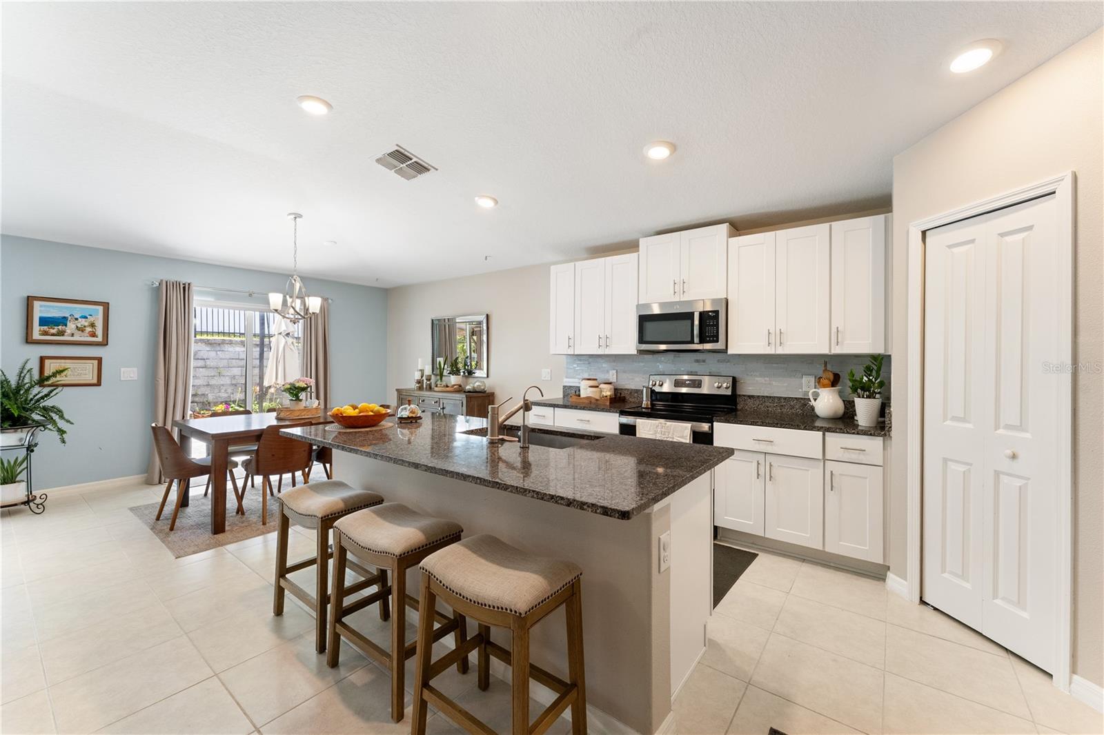 36548 GARDEN WALL WAY, ZEPHYRHILLS, FL — photo 6