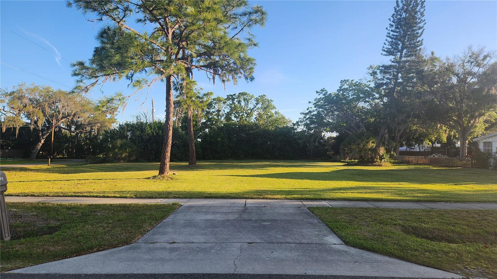 4TH AVE SW, RUSKIN, FL