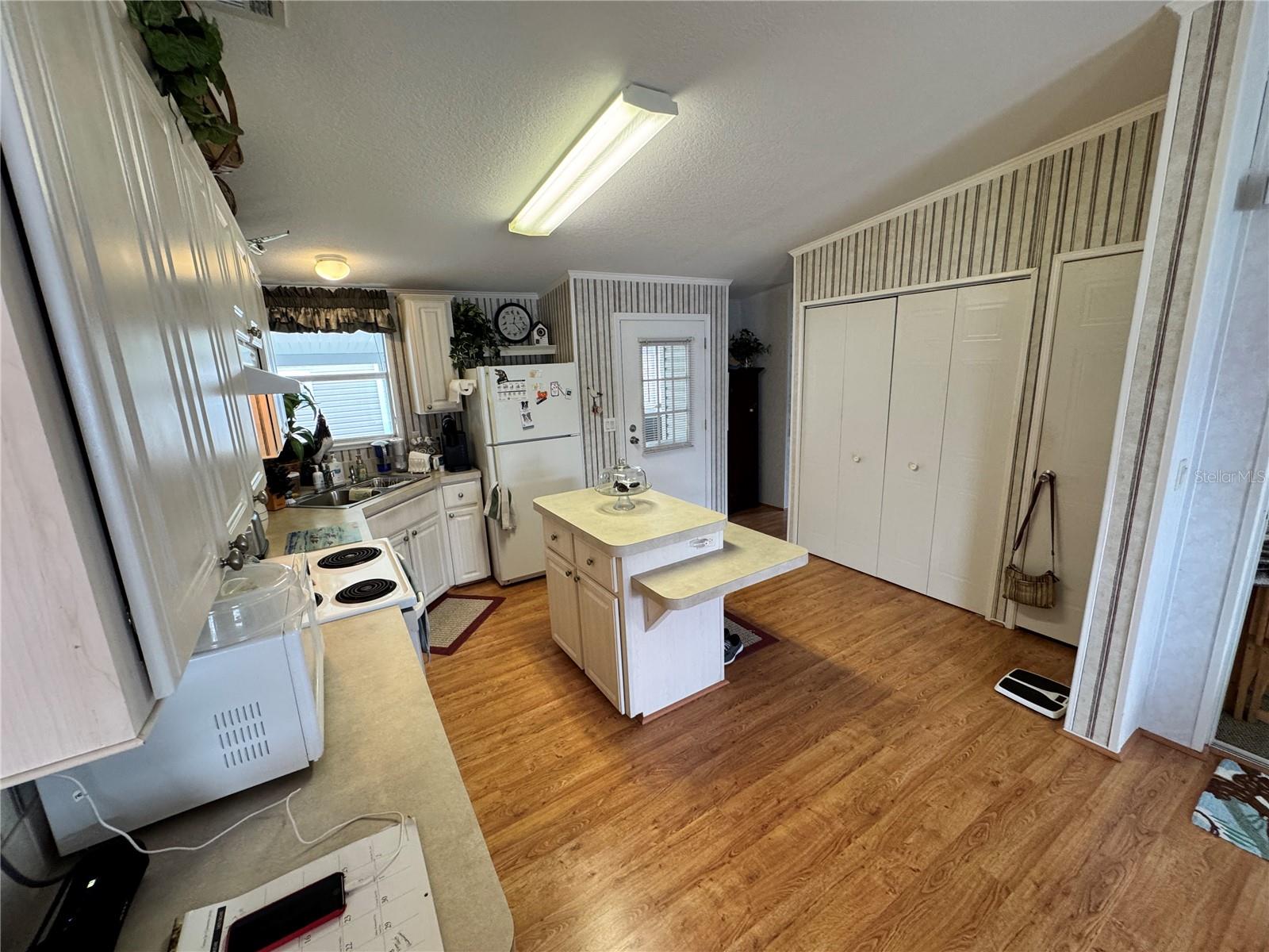 346 ANDROS DR, SARASOTA, FL — photo 11