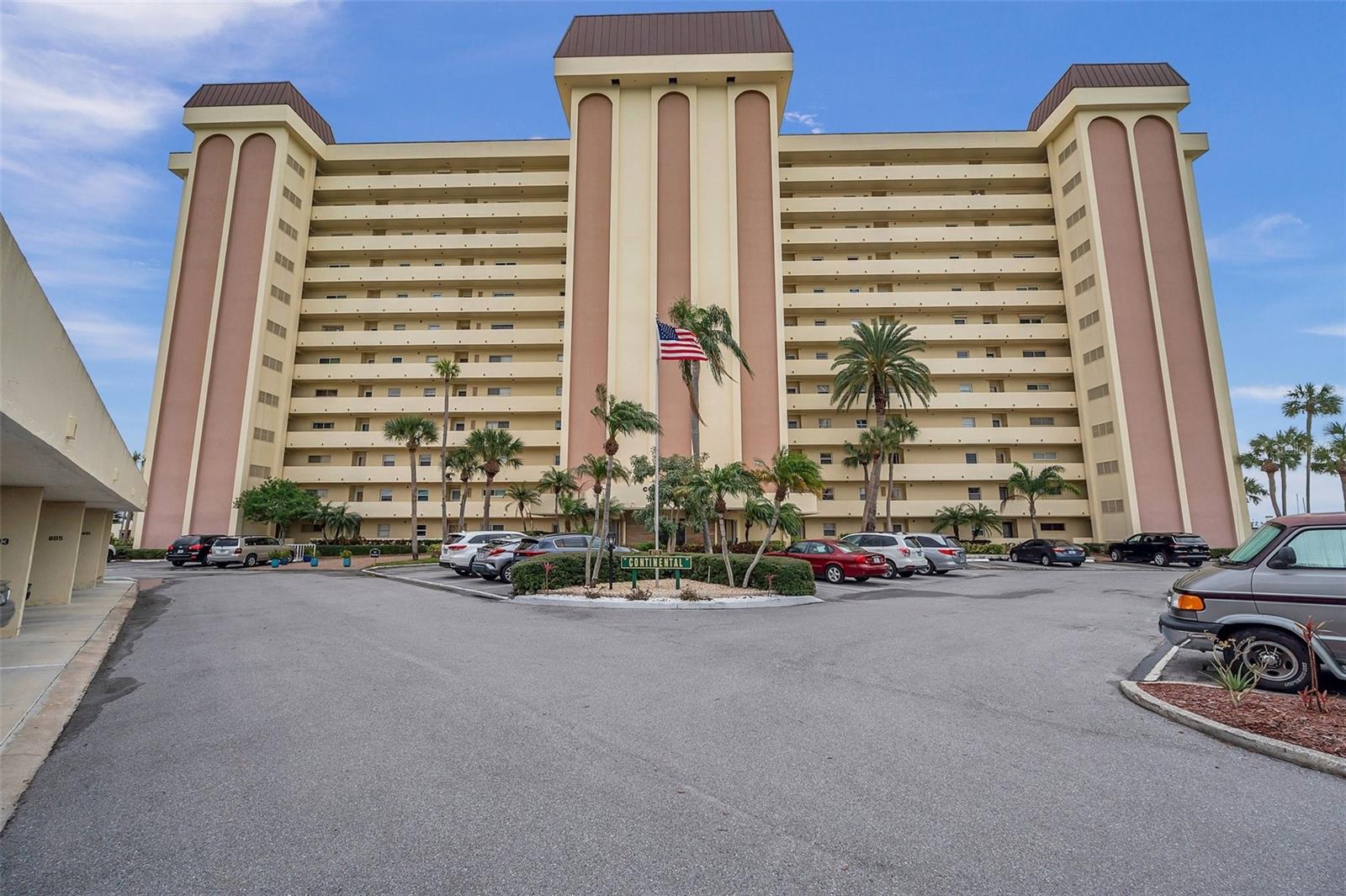 4775 COVE CIR CIR N #104, ST PETERSBURG, FL — photo 2