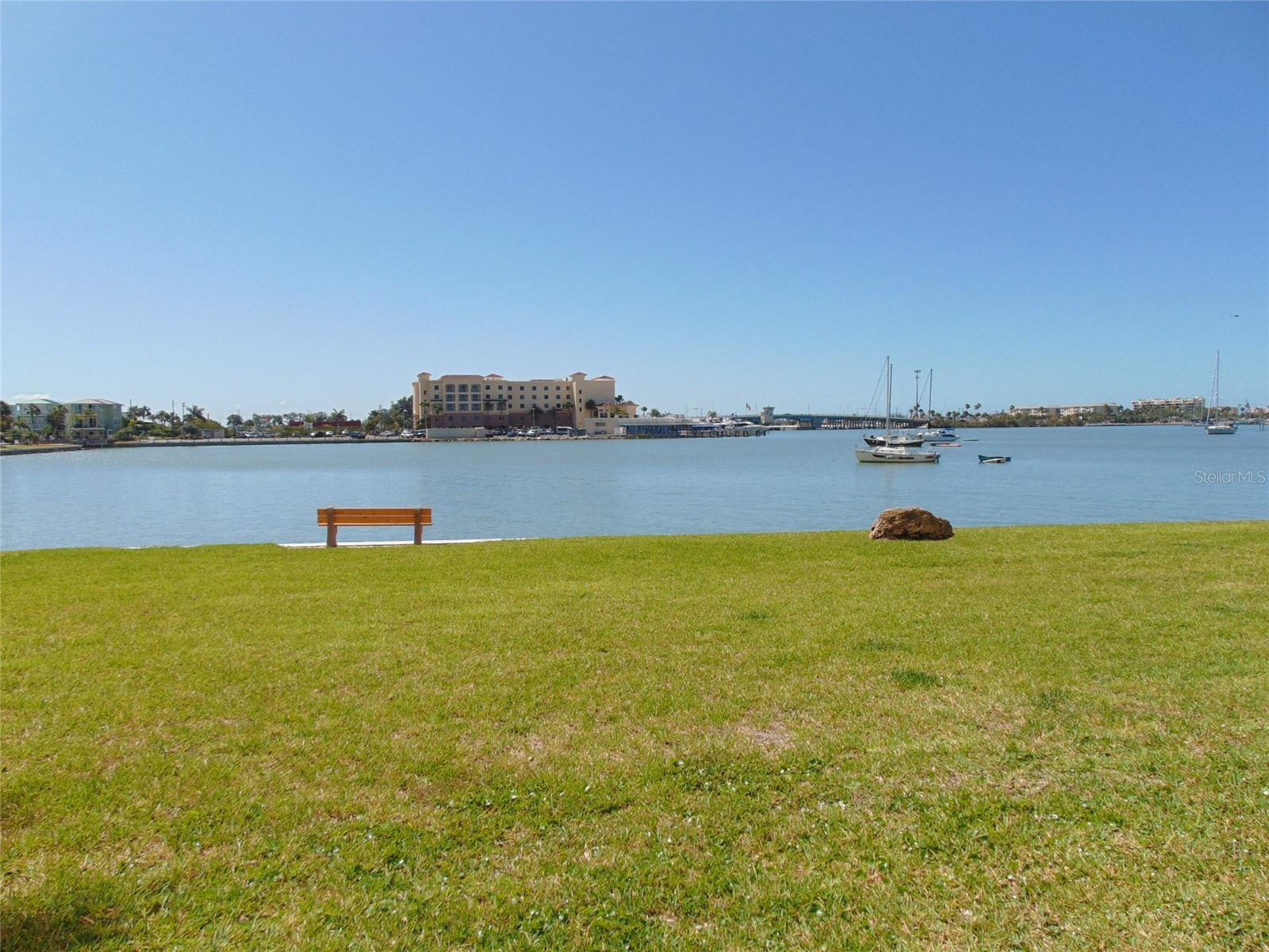 4775 COVE CIR CIR N #104, ST PETERSBURG, FL — photo 4