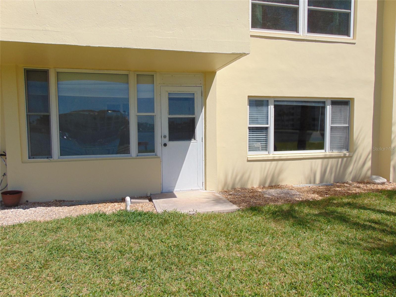 4775 COVE CIR CIR N #104, ST PETERSBURG, FL — photo 29