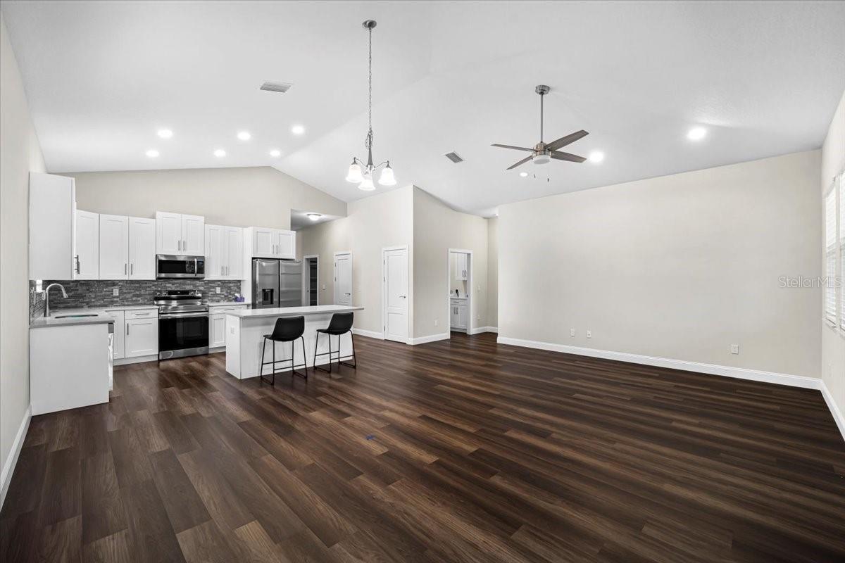11 GREEN CIR, PALM COAST, FL — photo 3