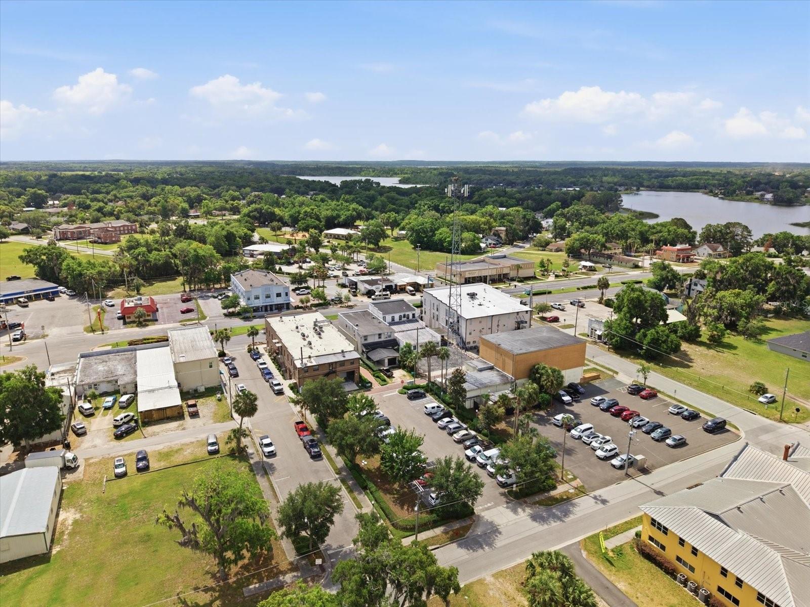 61 N CENTRAL AVE, UMATILLA, FL — photo 29