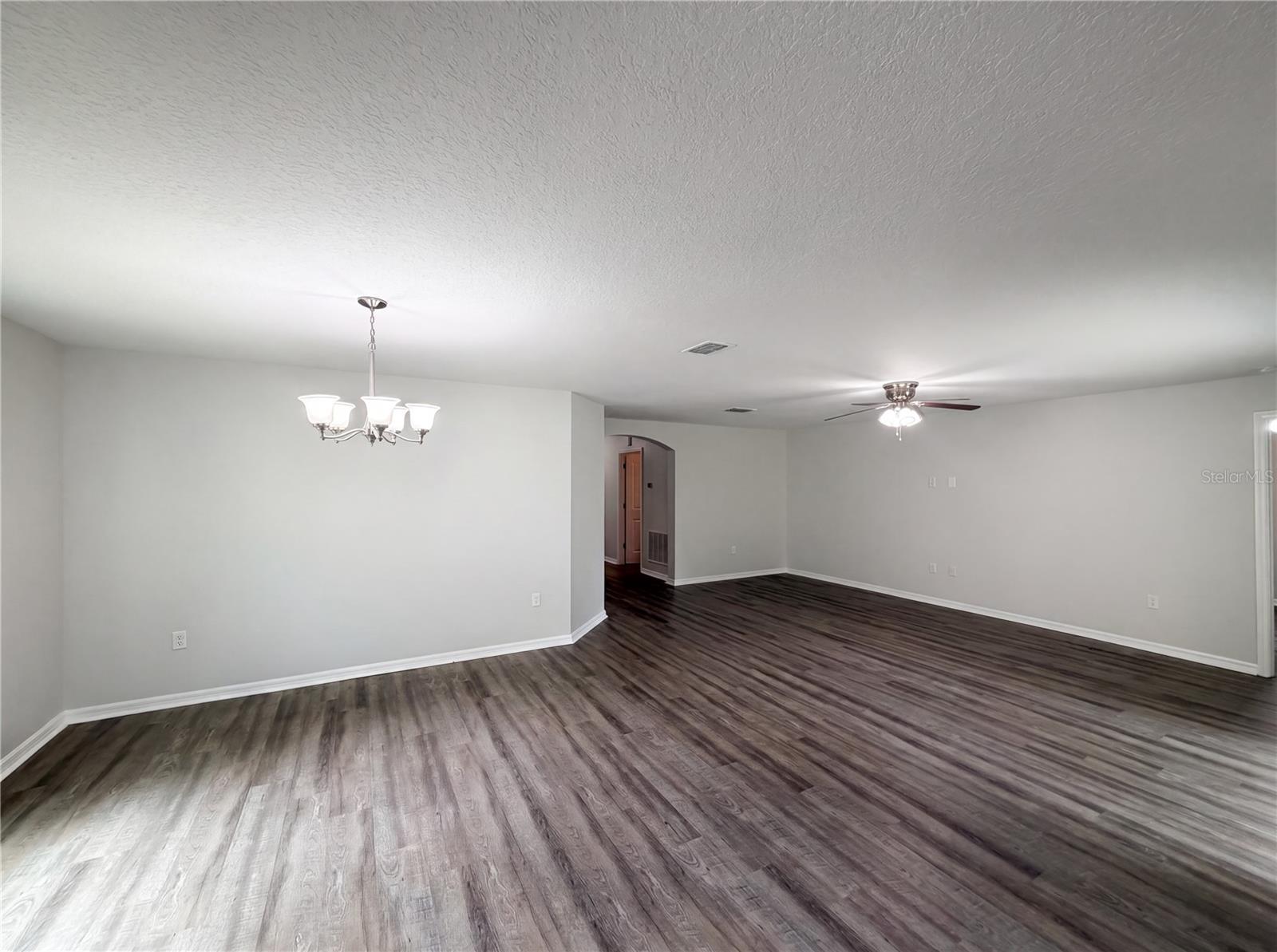 2440 BRACKNELL FOREST TRL, TAVARES, FL — photo 17