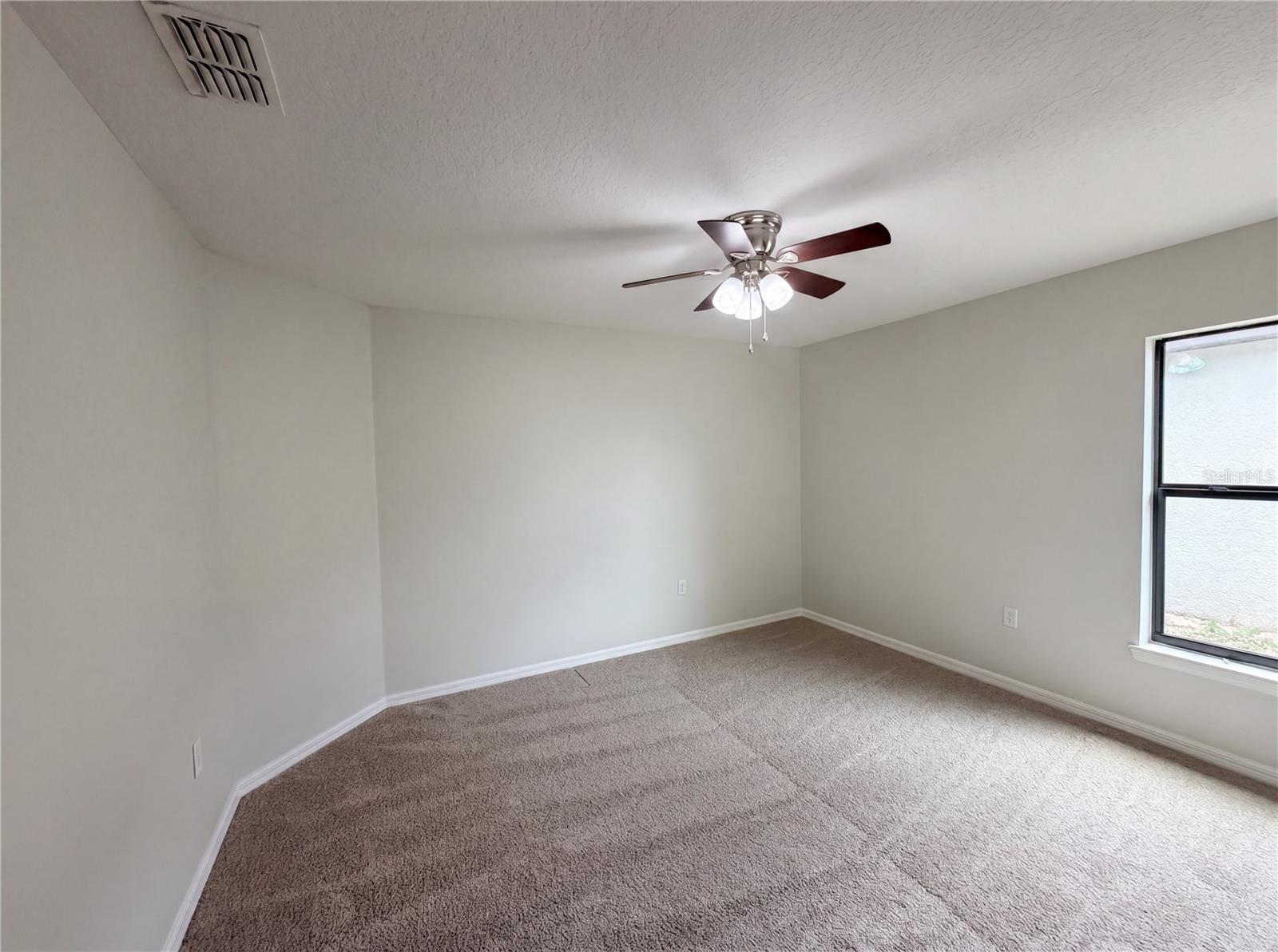 2440 BRACKNELL FOREST TRL, TAVARES, FL — photo 22