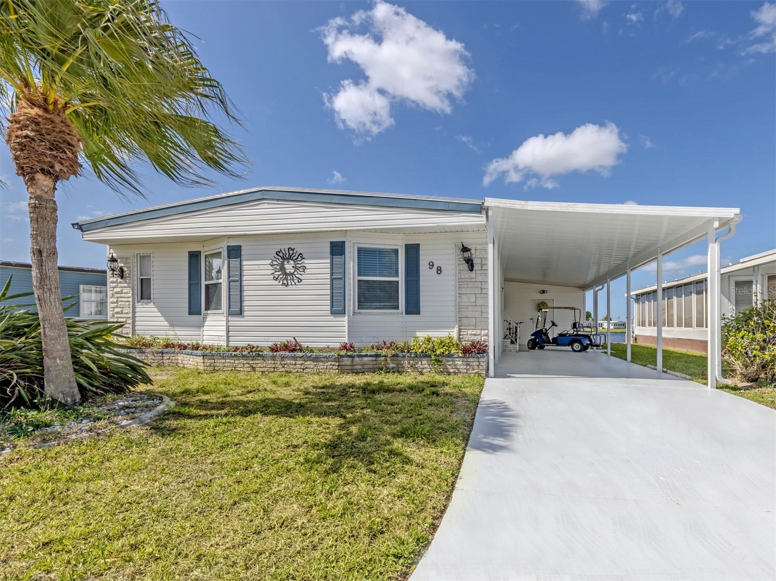 98 LAKEVIEW DR, NORTH PORT, FL — photo 2