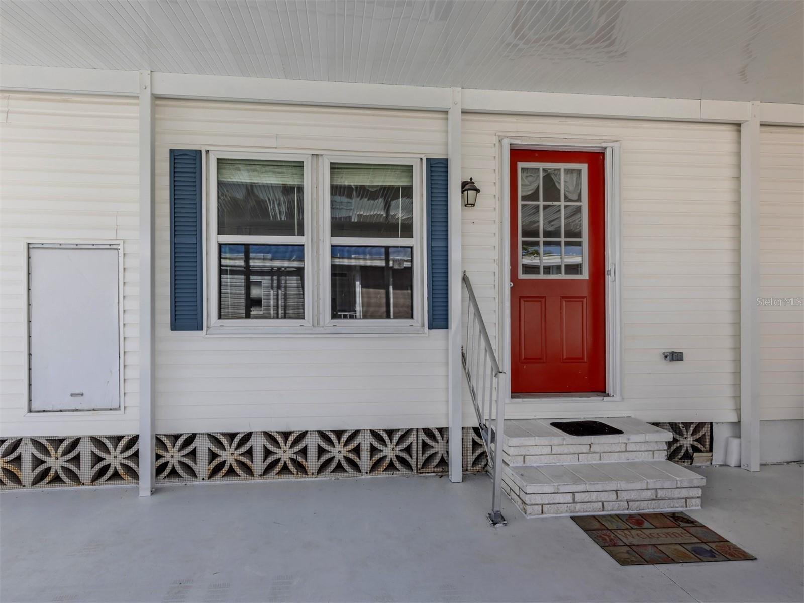 98 LAKEVIEW DR, NORTH PORT, FL — photo 4