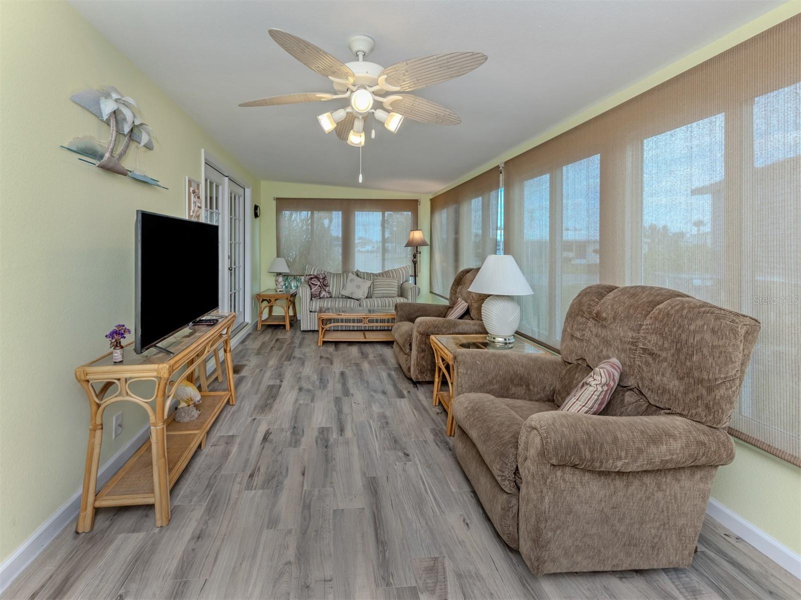 98 LAKEVIEW DR, NORTH PORT, FL — photo 20