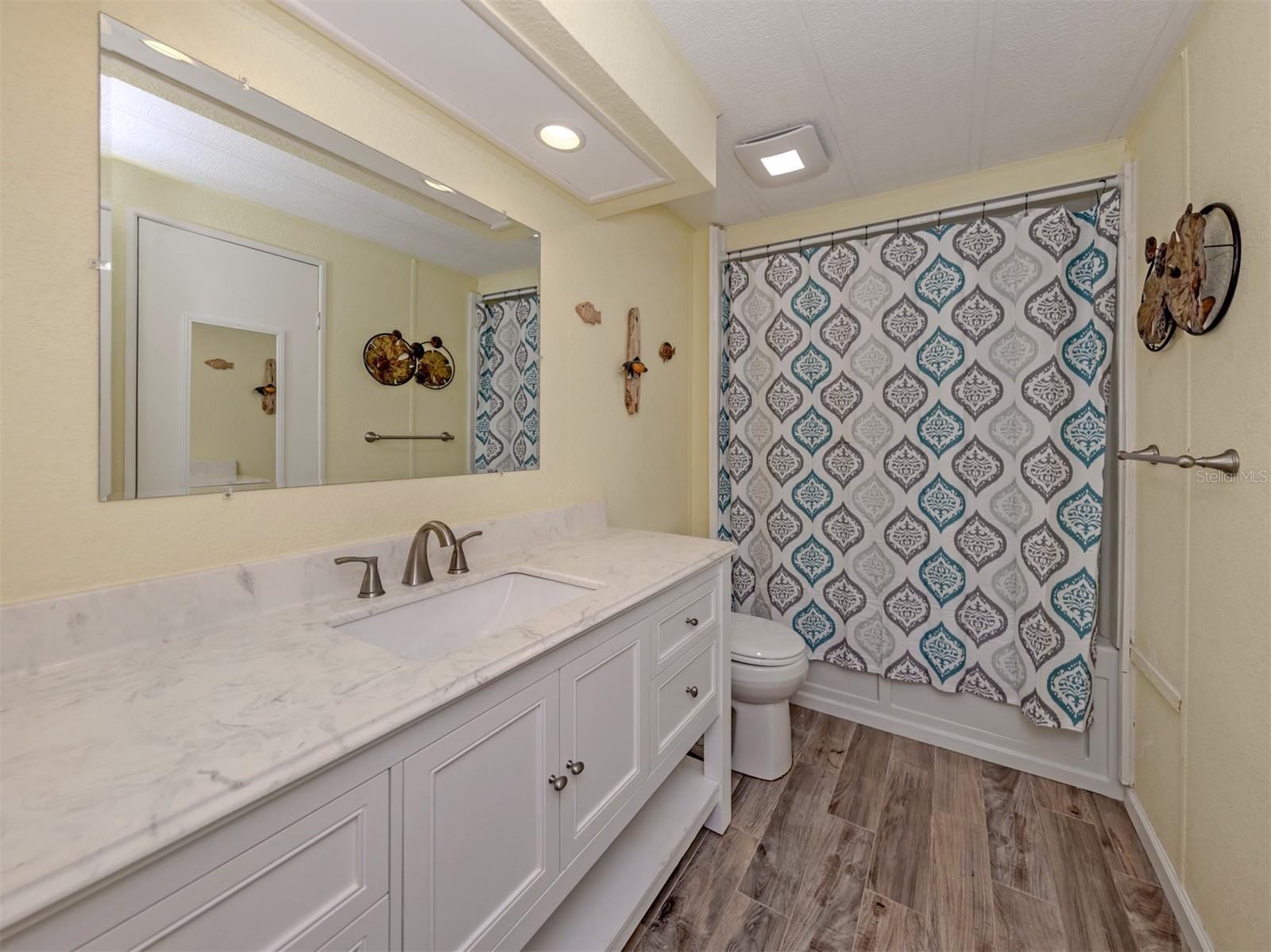 98 LAKEVIEW DR, NORTH PORT, FL — photo 27