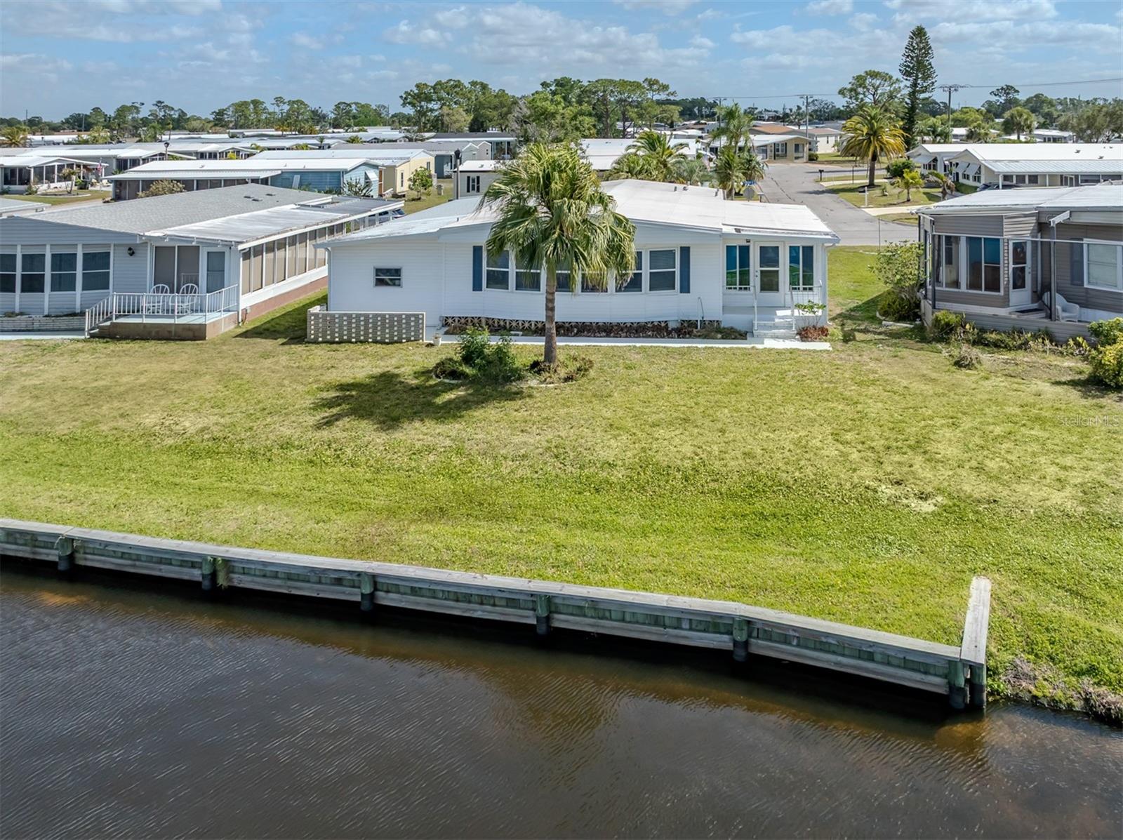 98 LAKEVIEW DR, NORTH PORT, FL — photo 36