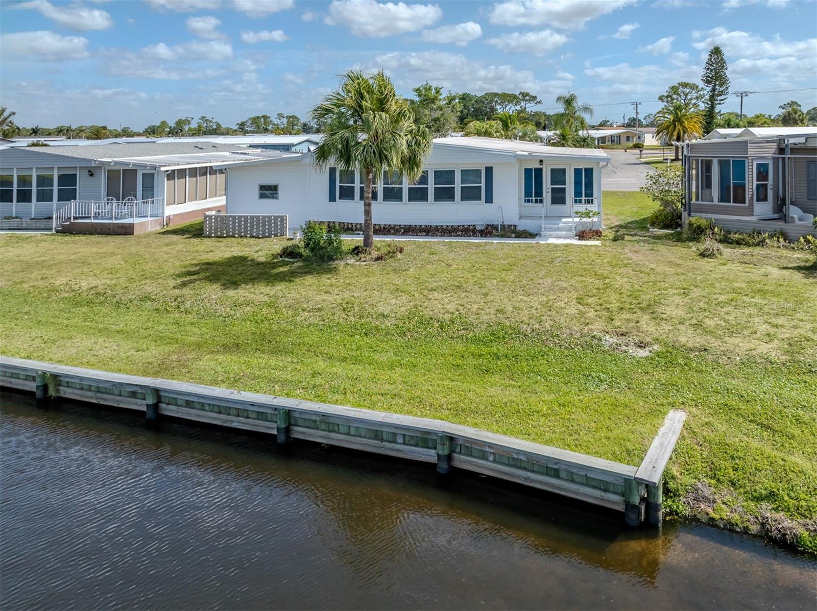 98 LAKEVIEW DR, NORTH PORT, FL — photo 38