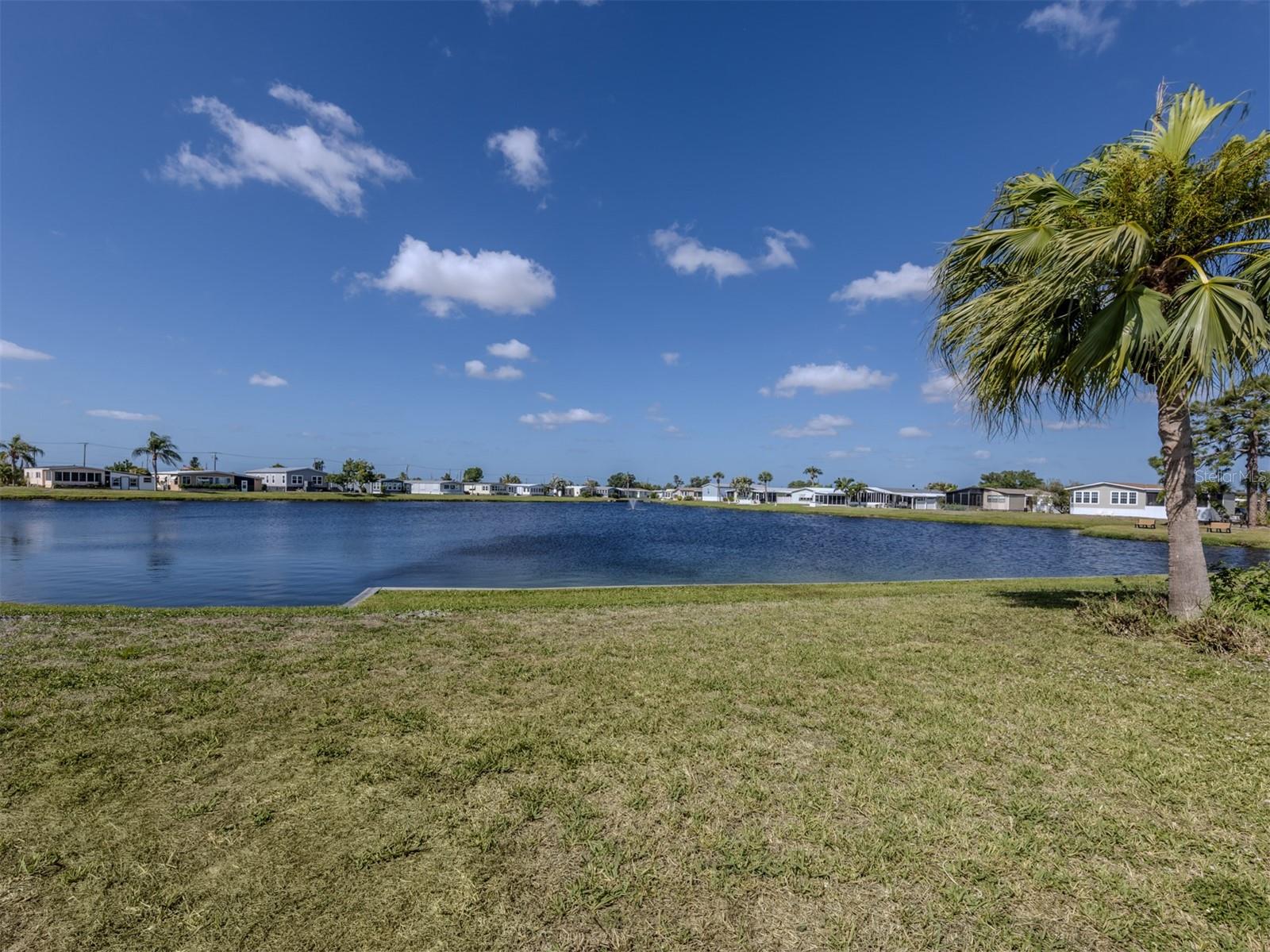 98 LAKEVIEW DR, NORTH PORT, FL — photo 39