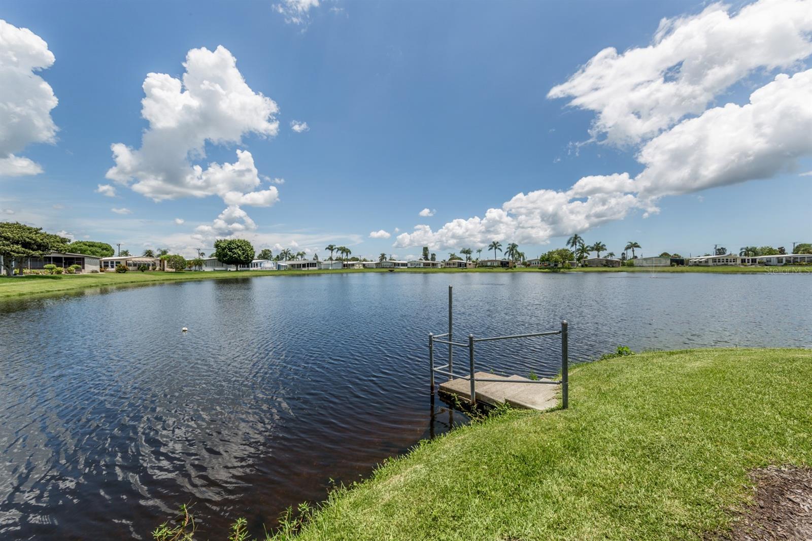98 LAKEVIEW DR, NORTH PORT, FL — photo 55