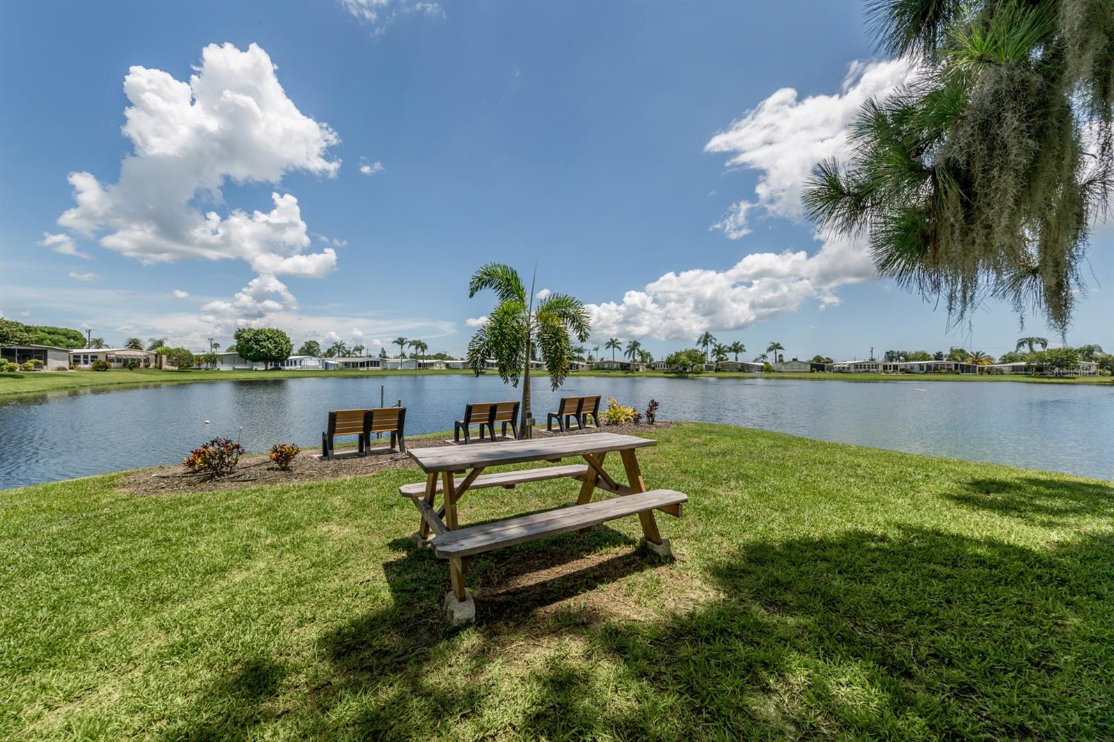 98 LAKEVIEW DR, NORTH PORT, FL — photo 56