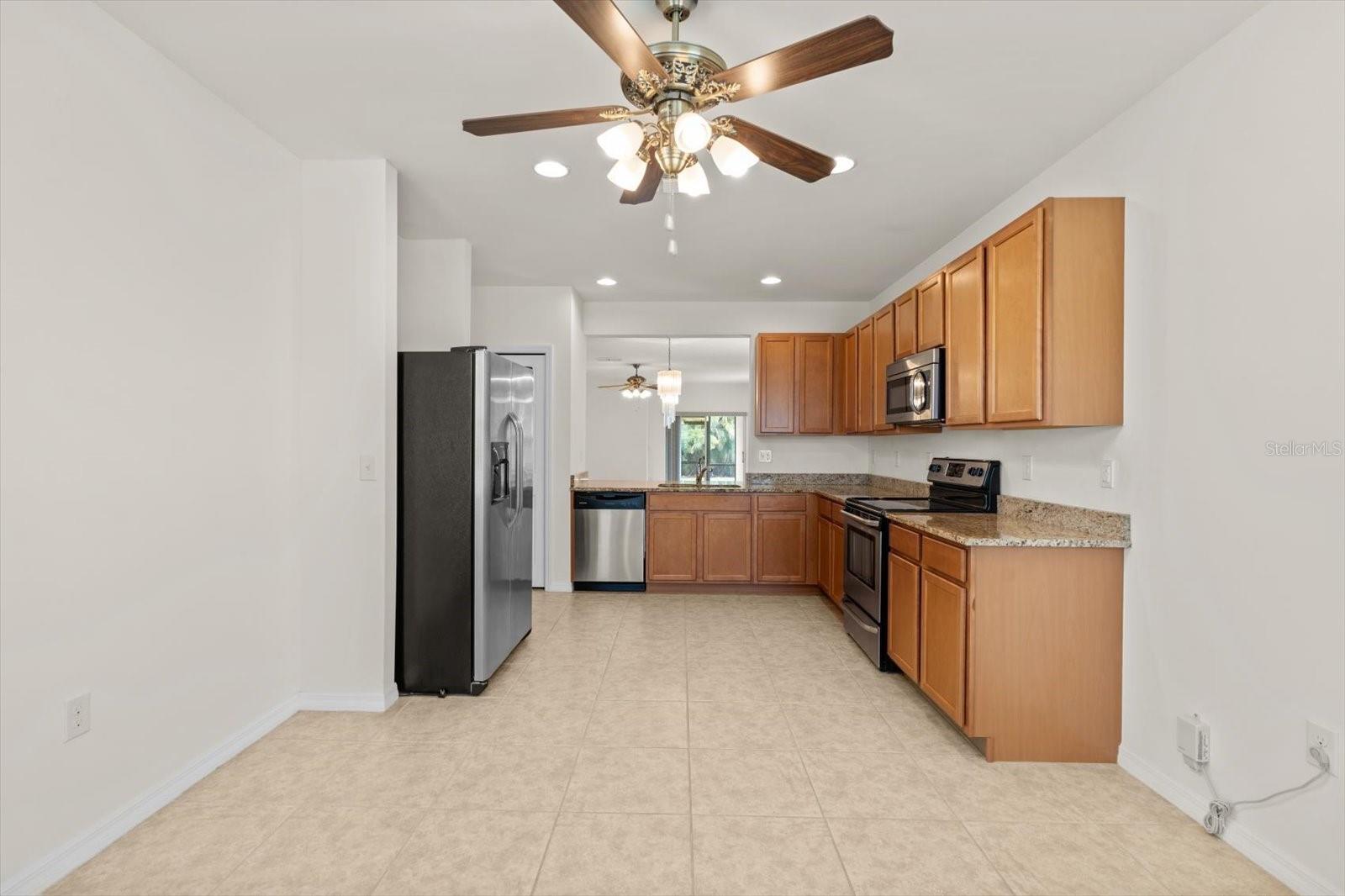 8932 EXCELSIOR PL, VENICE, FL — photo 12