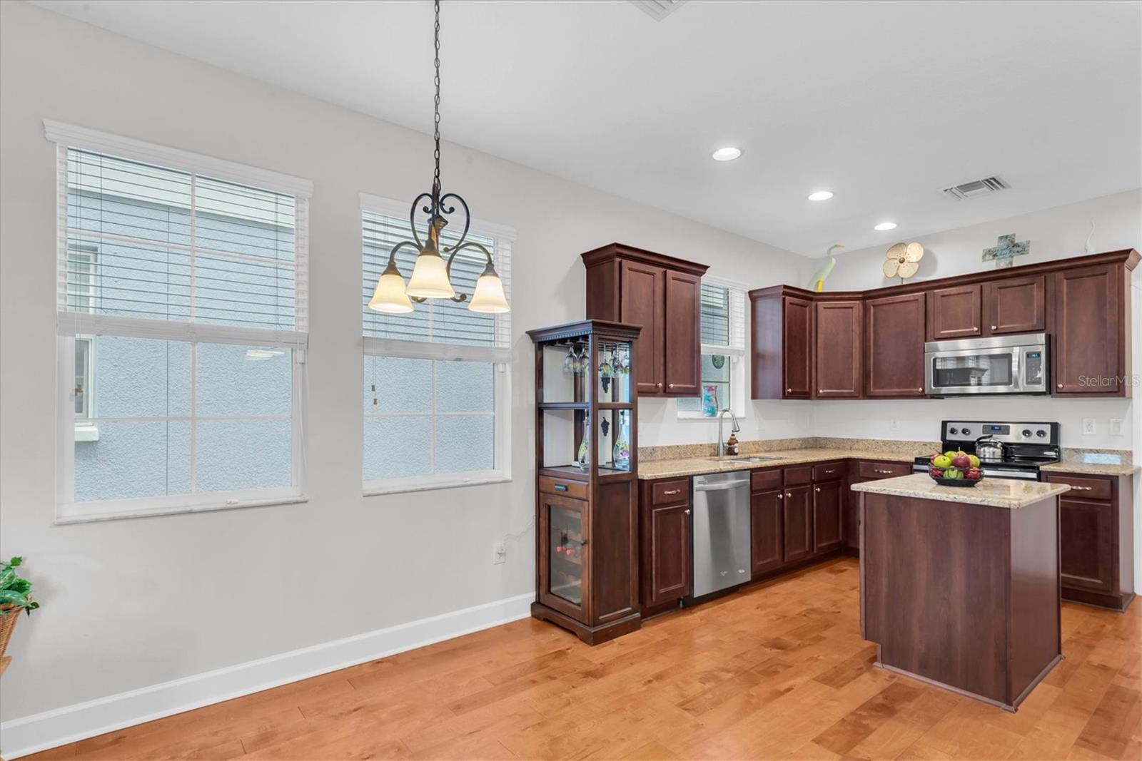 208 CUTLASS WAY, OLDSMAR, FL — photo 13