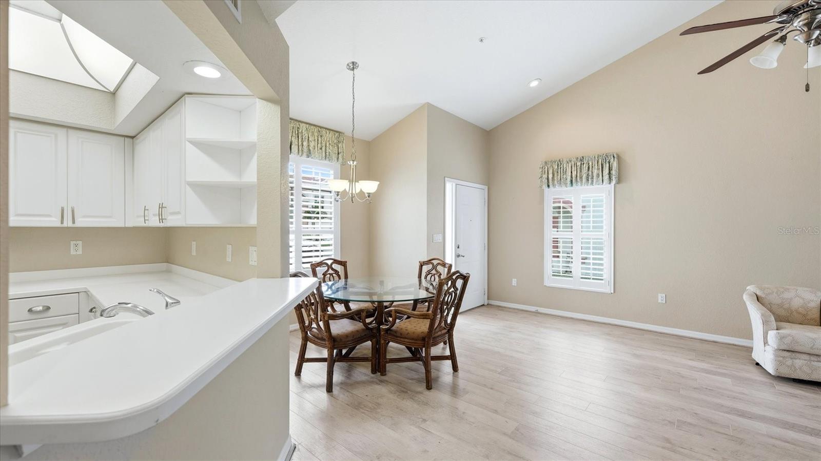 7527 MARSH ORCHID CIR, BRADENTON, FL — photo 8