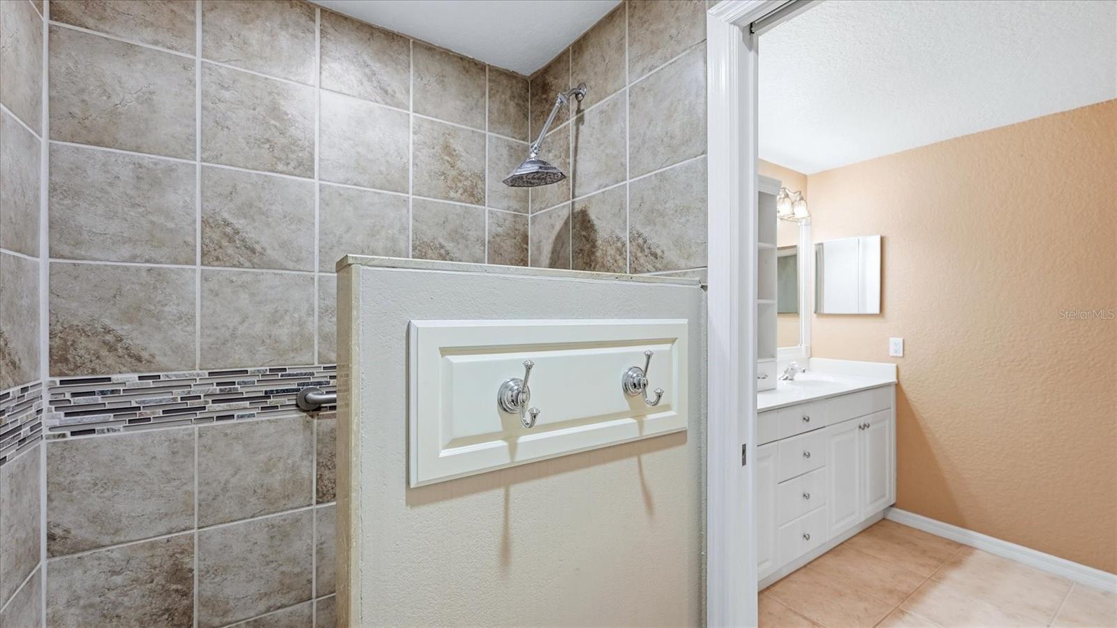 7527 MARSH ORCHID CIR, BRADENTON, FL — photo 21
