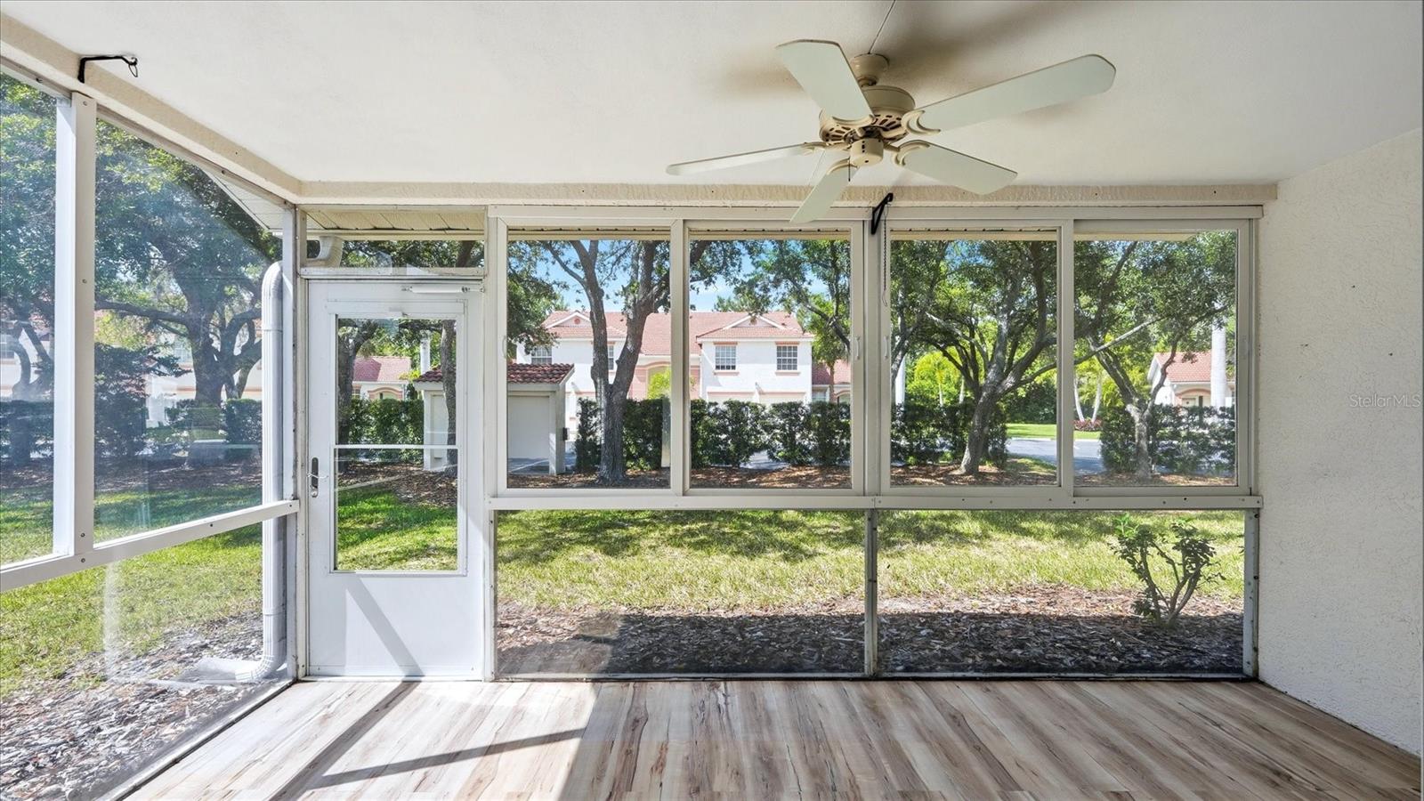 7527 MARSH ORCHID CIR, BRADENTON, FL — photo 28