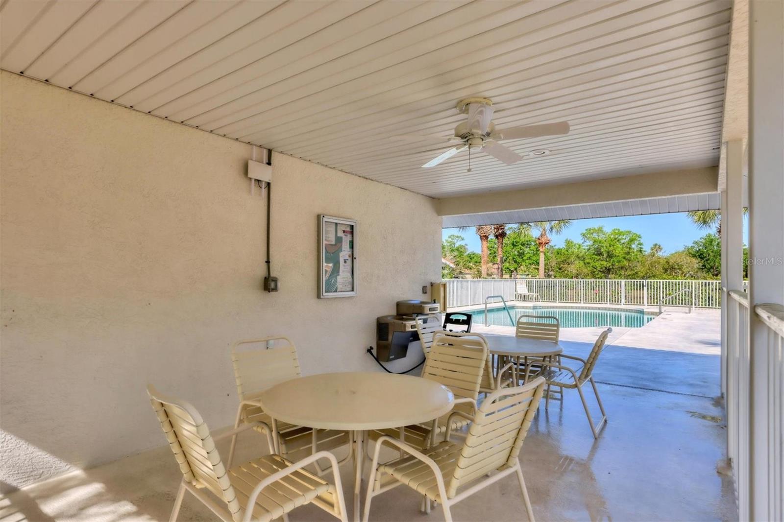 7527 MARSH ORCHID CIR, BRADENTON, FL — photo 47