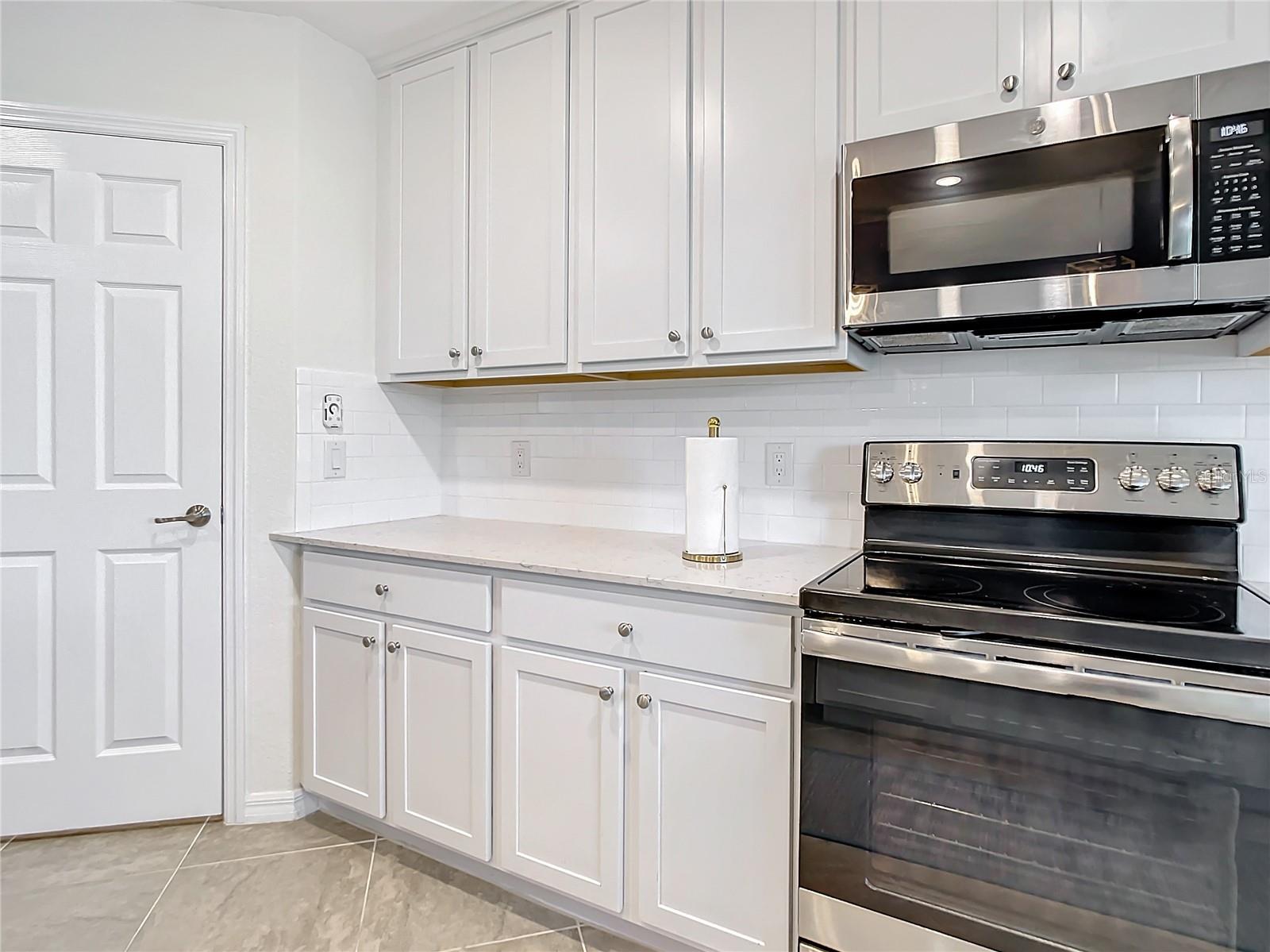 10796 TARFLOWER DR #101, VENICE, FL — photo 21