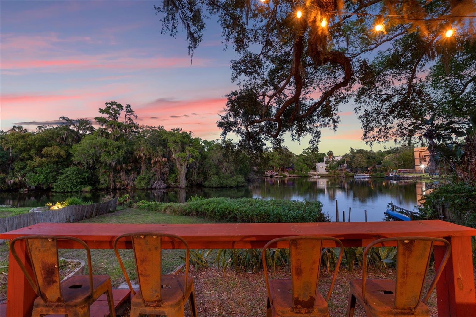 1502 E PARK CIR, TAMPA, FL — photo 5