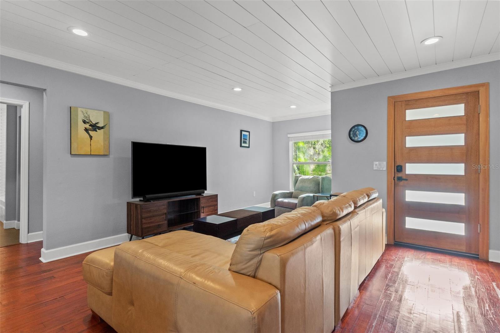 1502 E PARK CIR, TAMPA, FL — photo 10