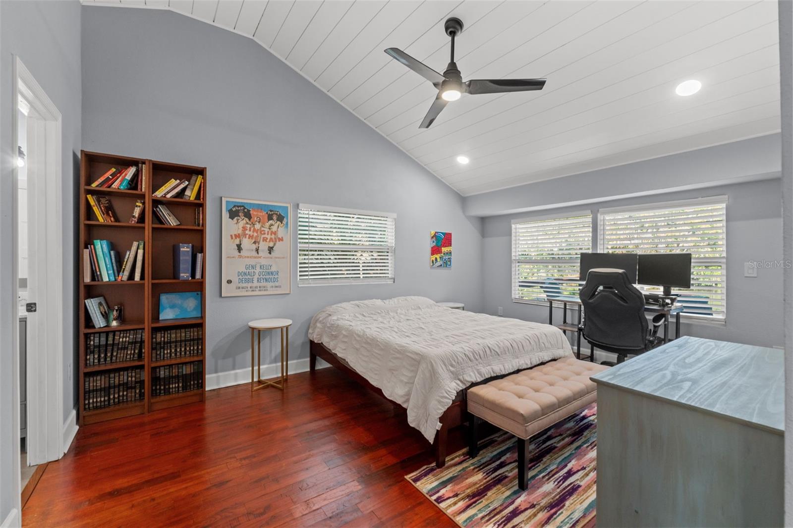 1502 E PARK CIR, TAMPA, FL — photo 25