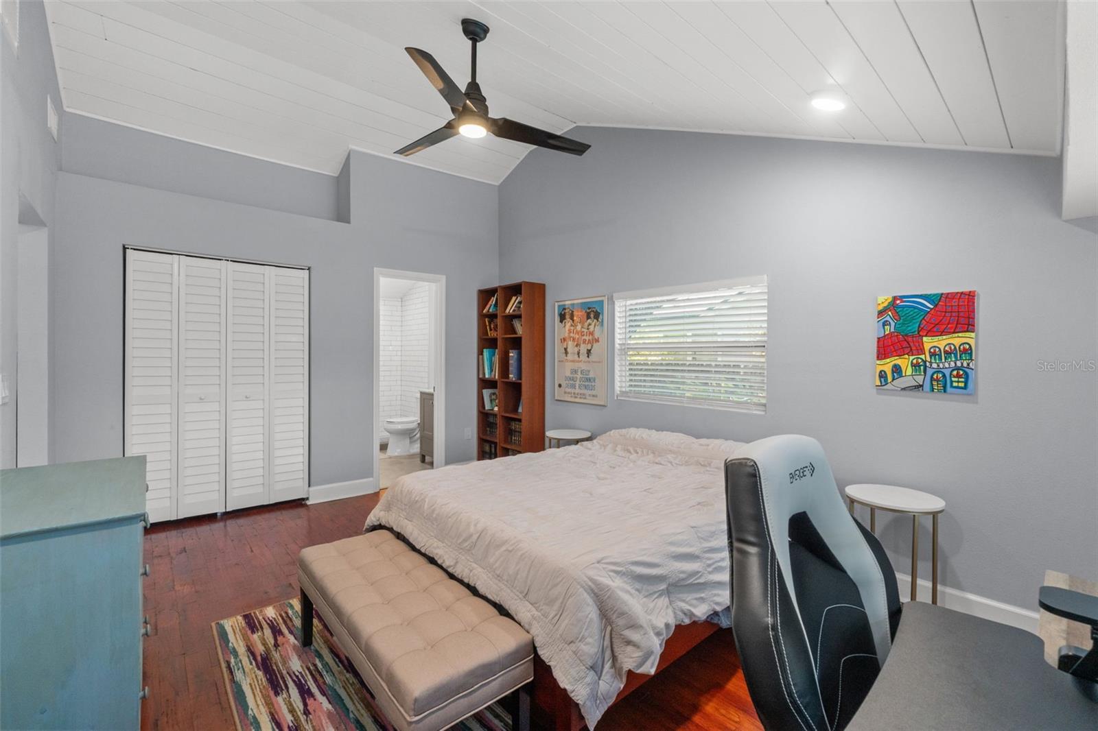 1502 E PARK CIR, TAMPA, FL — photo 27