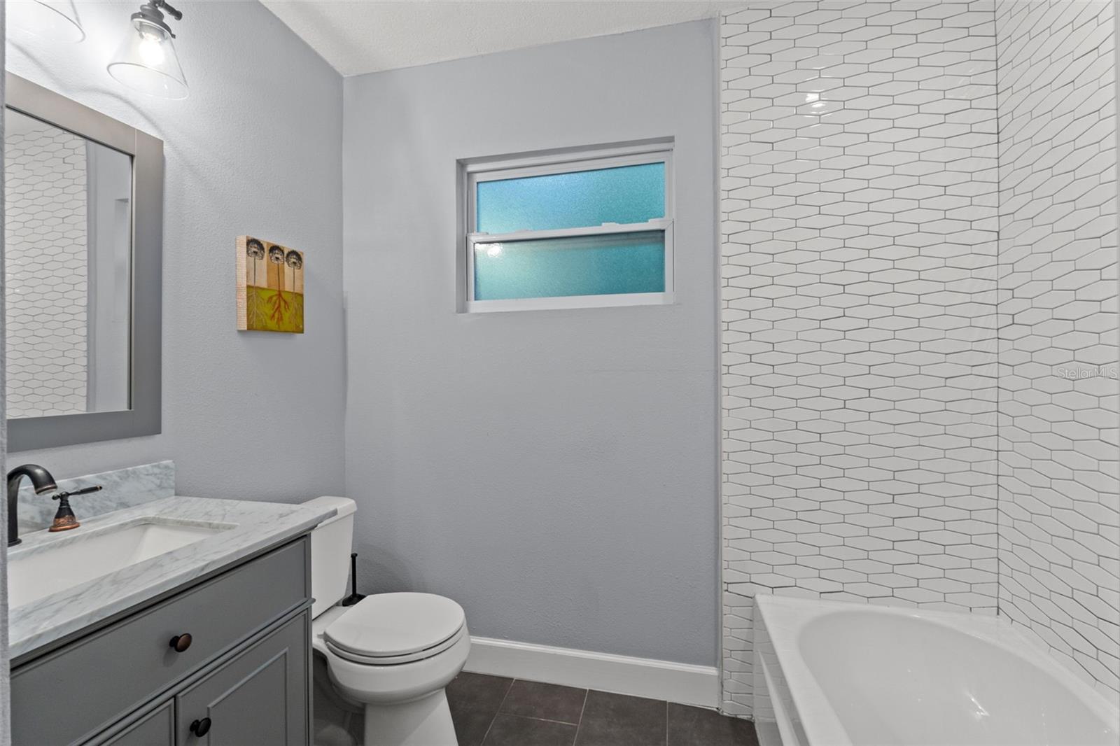 1502 E PARK CIR, TAMPA, FL — photo 38