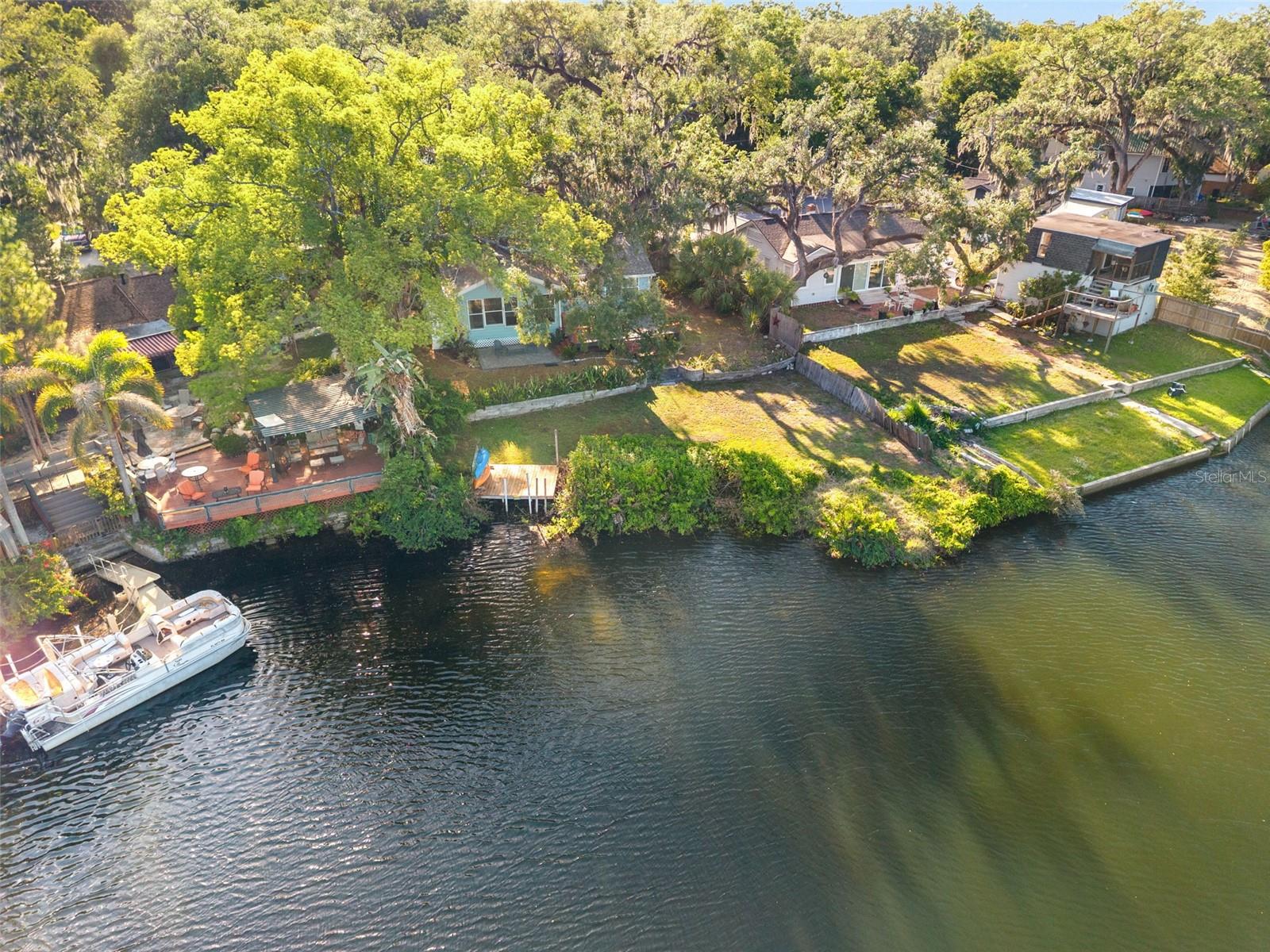 1502 E PARK CIR, TAMPA, FL — photo 50
