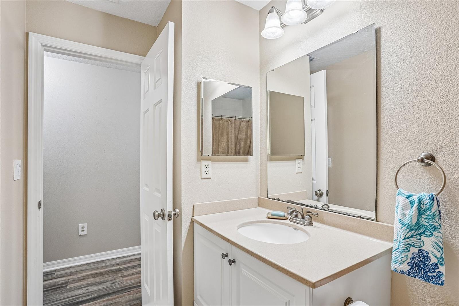 1274 N PALMETTO CIR, EUSTIS, FL — photo 43